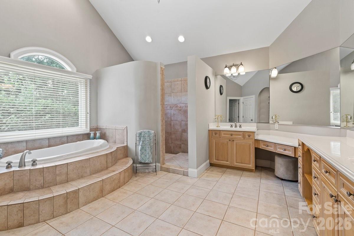 1111 Real Quiet Lane — Waxhaw
