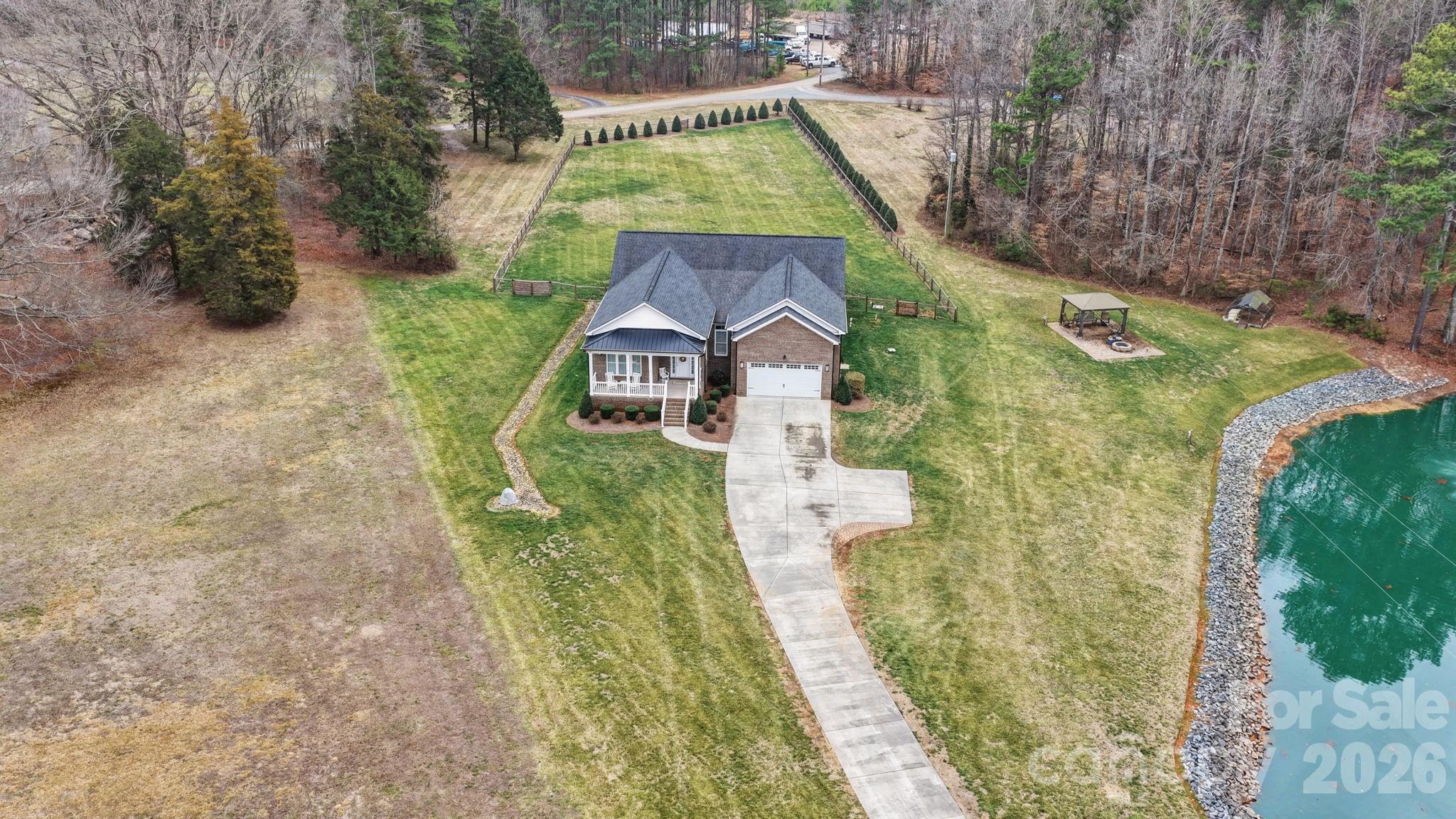 1296 Ben Black Road — Midland