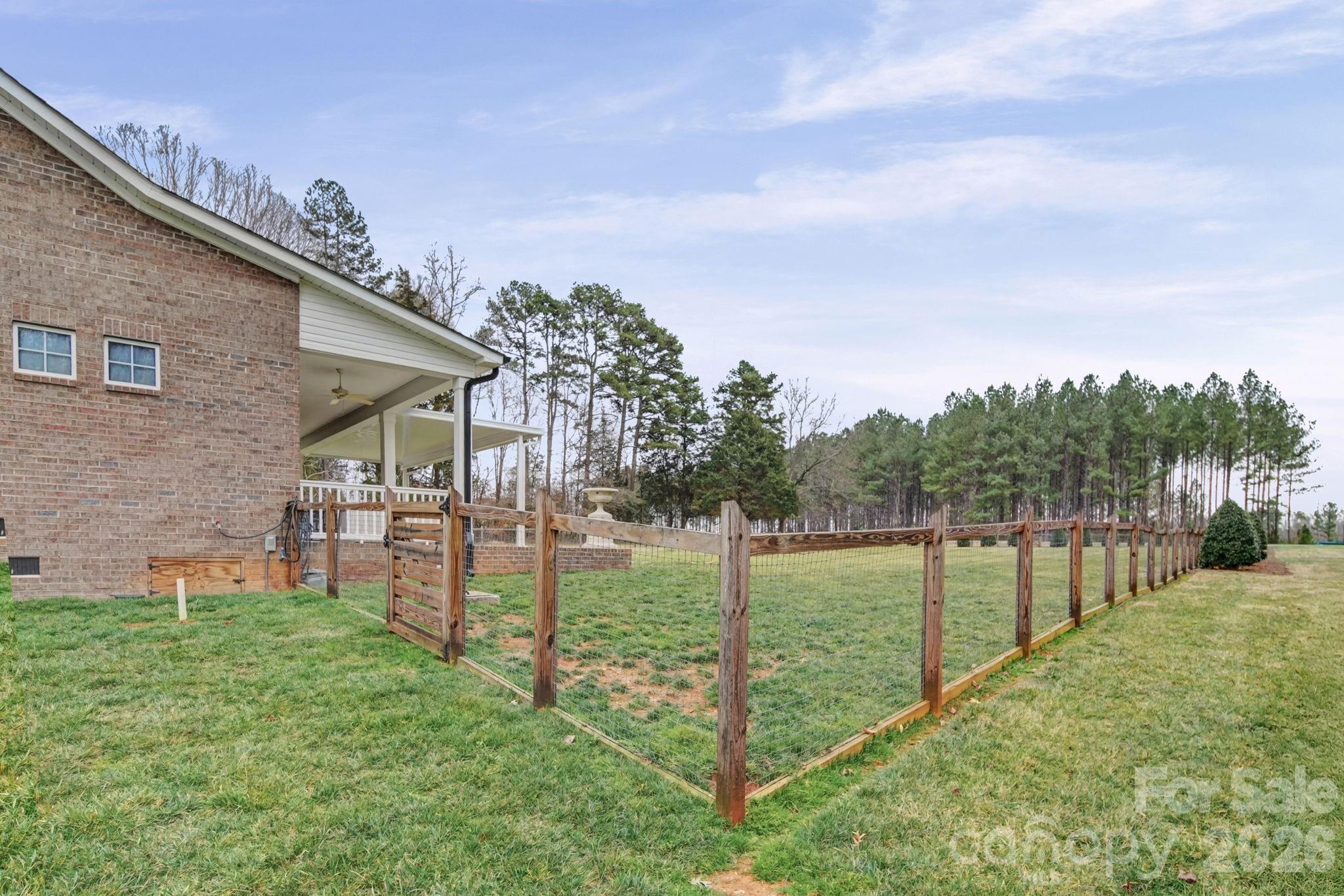 1296 Ben Black Road — Midland