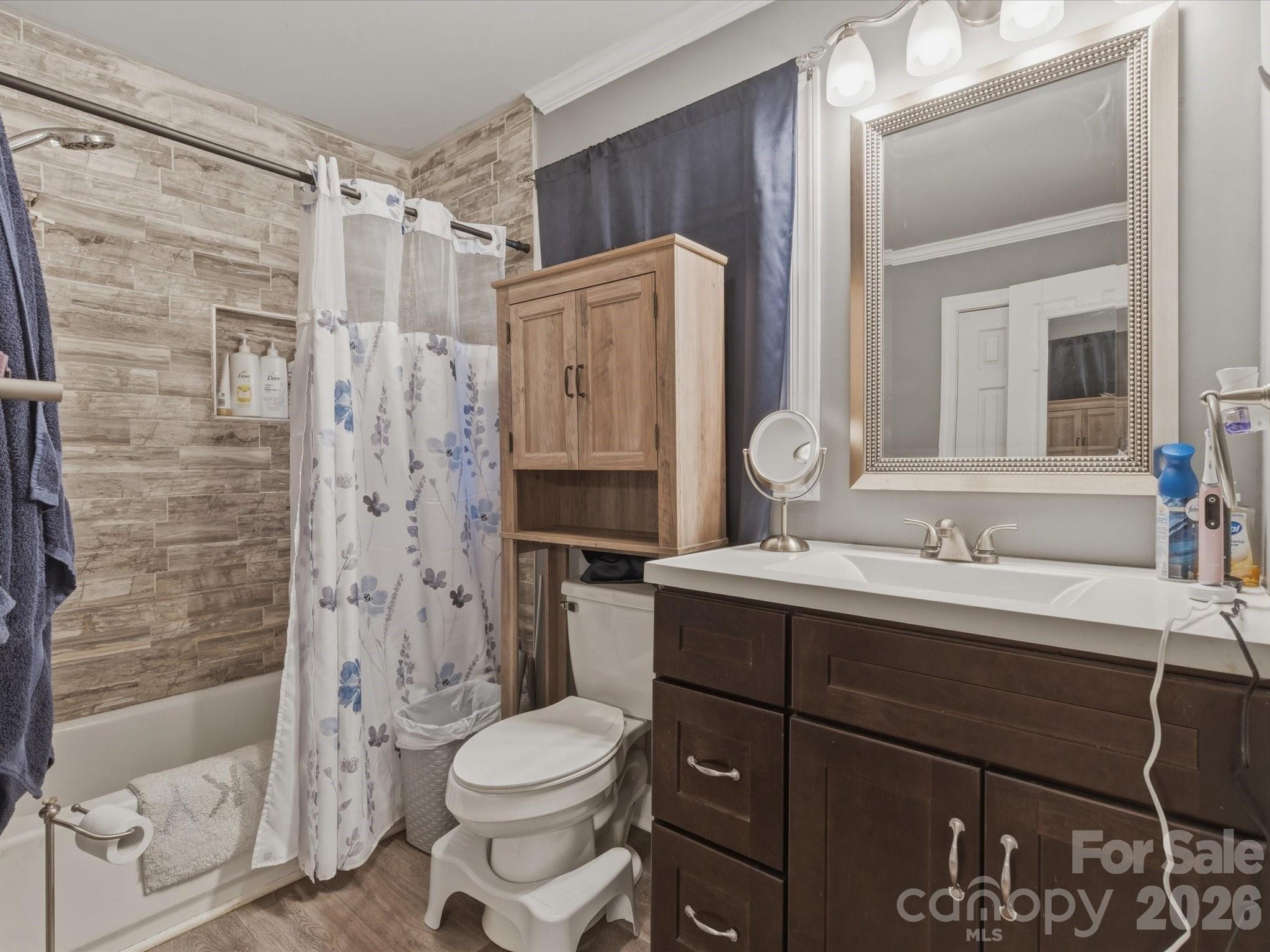 3601 Chapelwood Drive — Gastonia