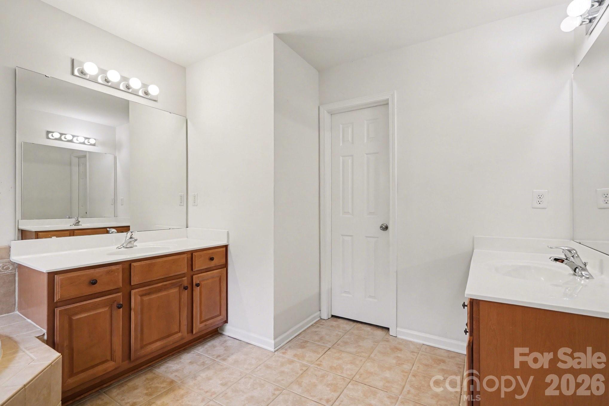 11935 Jumper Drive — Mint Hill
