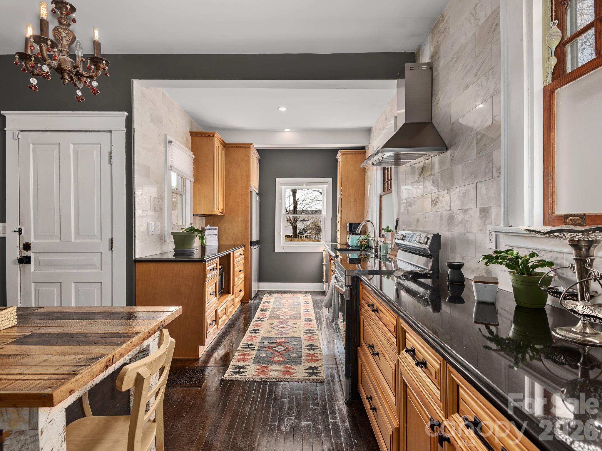 178 Montford Avenue — Asheville