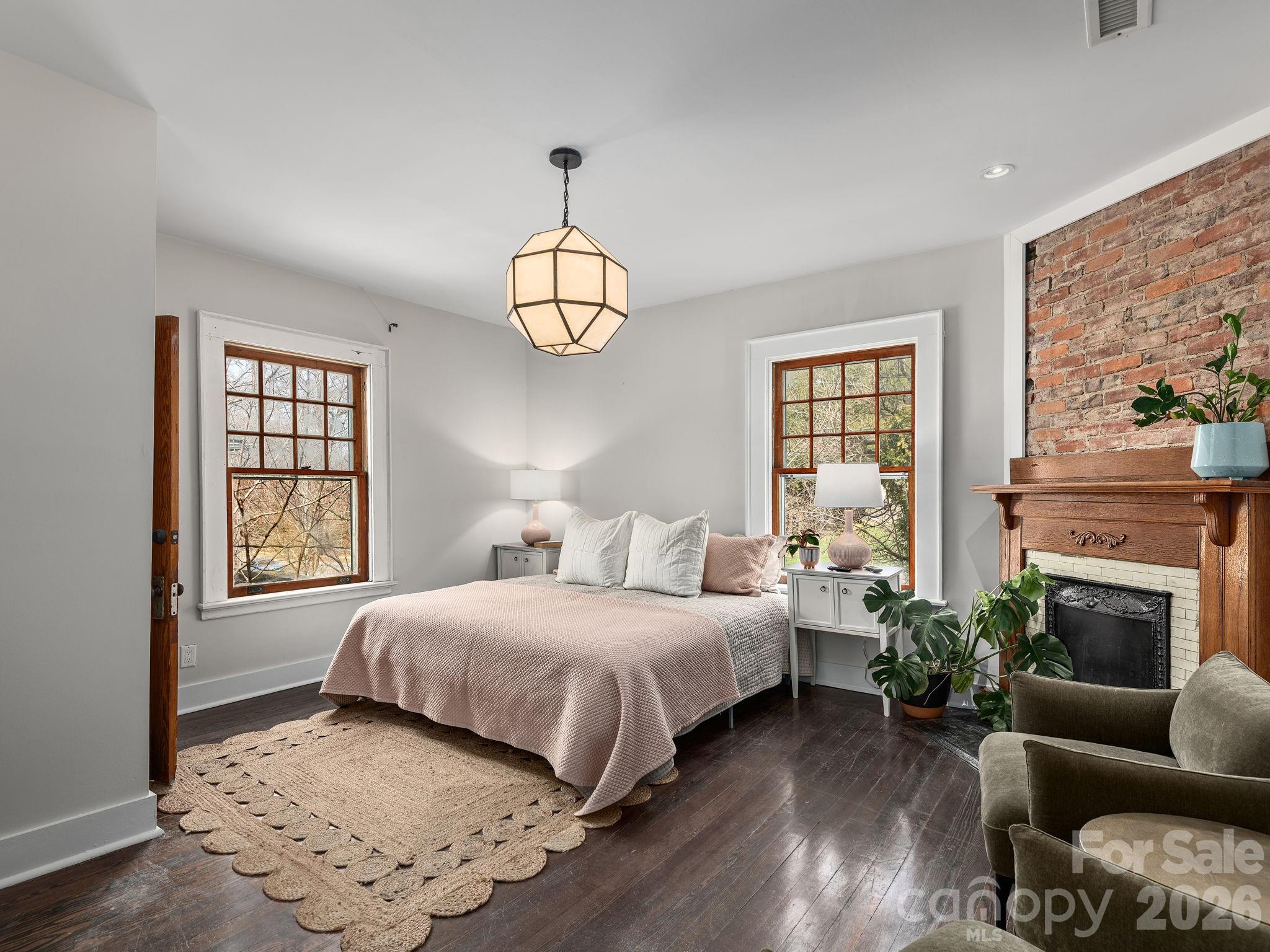 178 Montford Avenue — Asheville