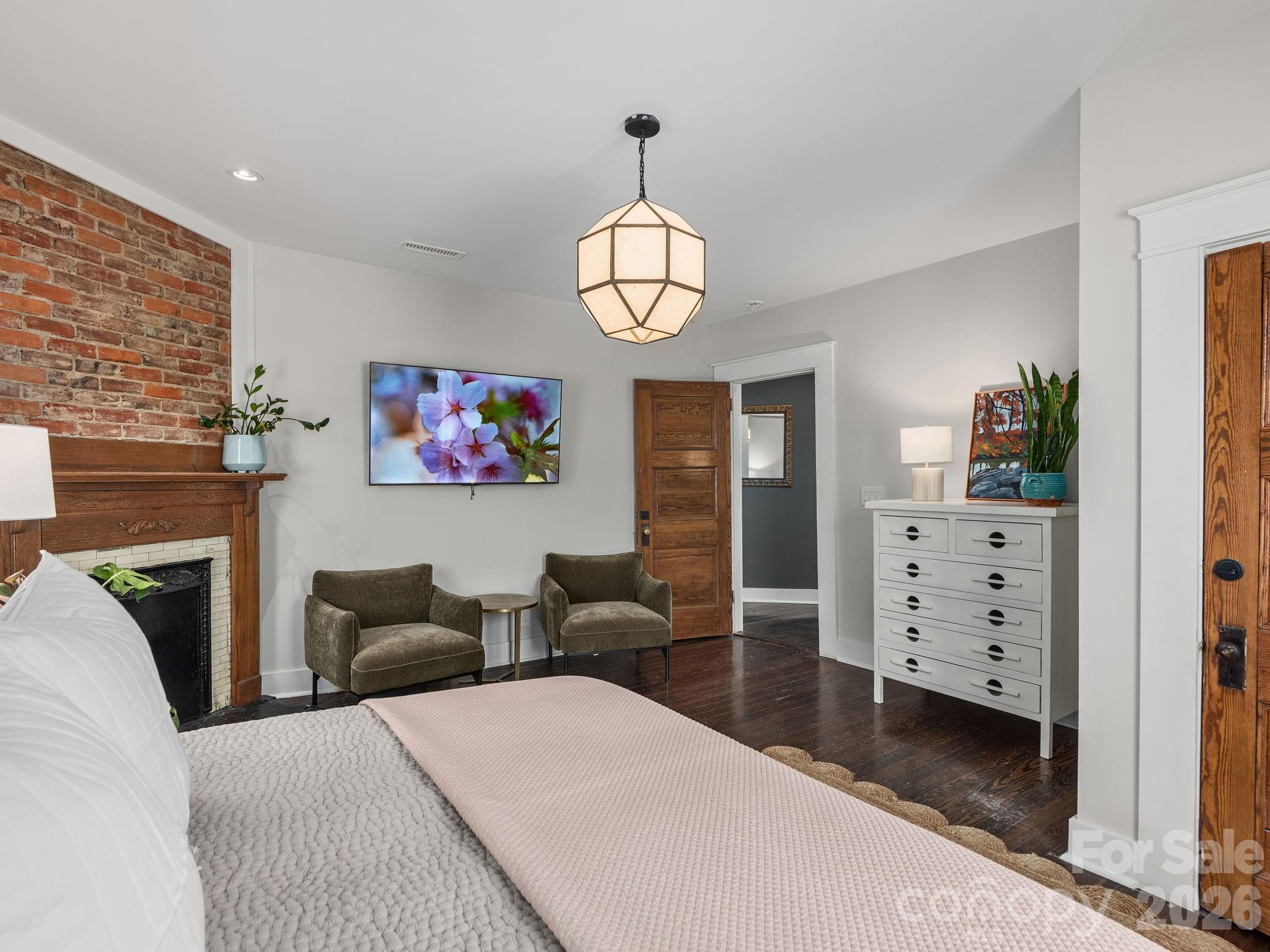 178 Montford Avenue — Asheville