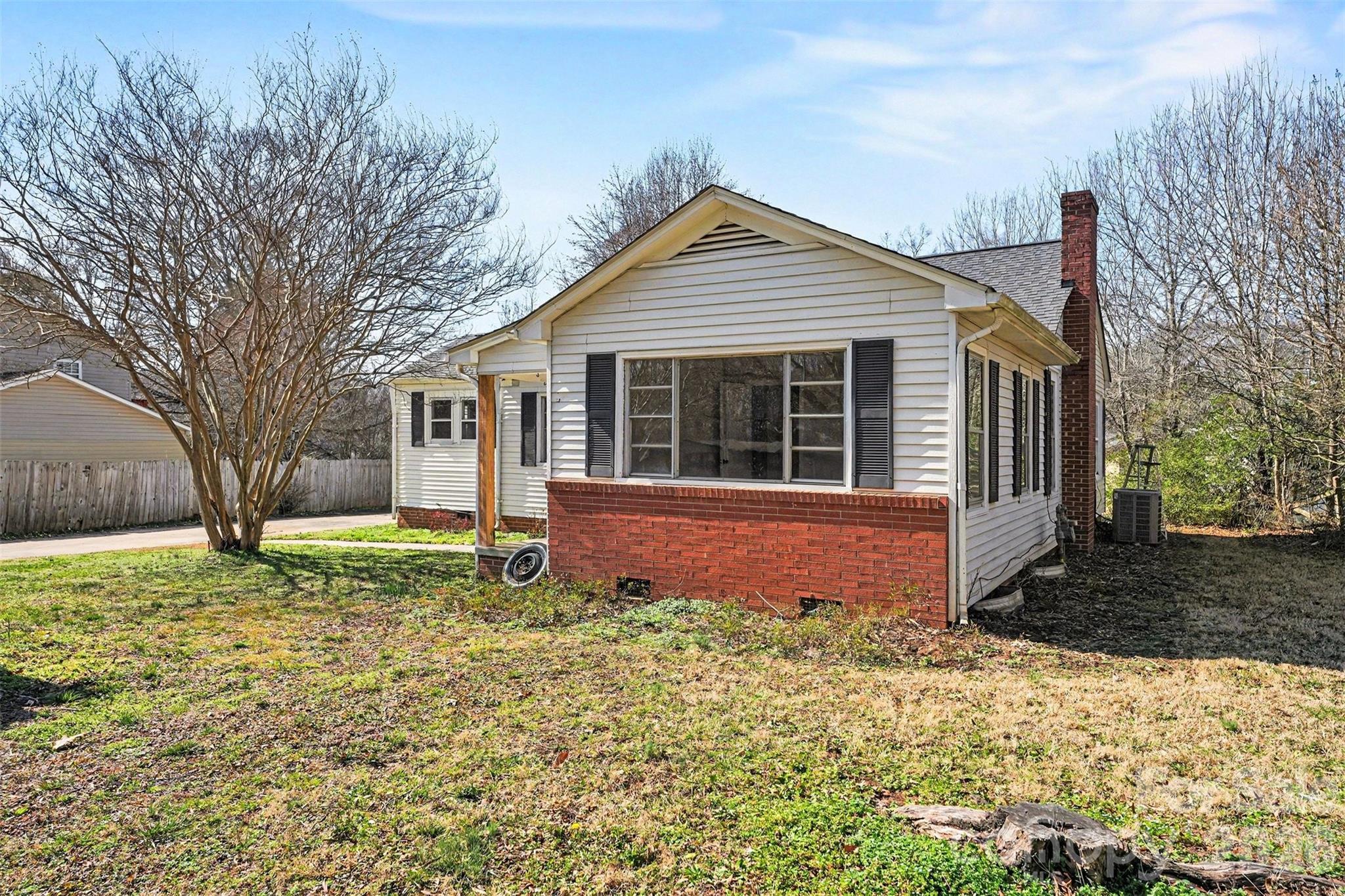 1440 Majolica Road — Salisbury