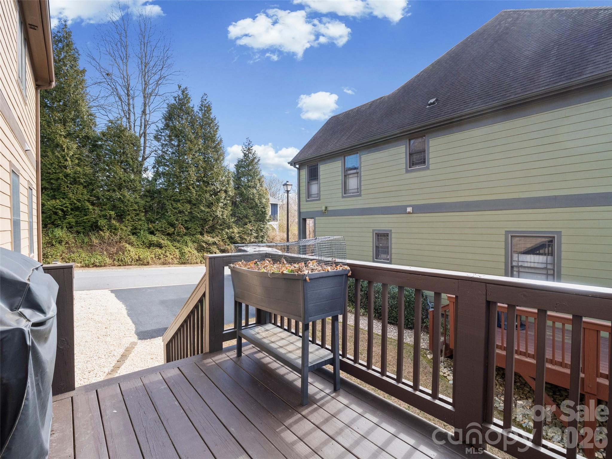 21 Jeff Drive — Asheville