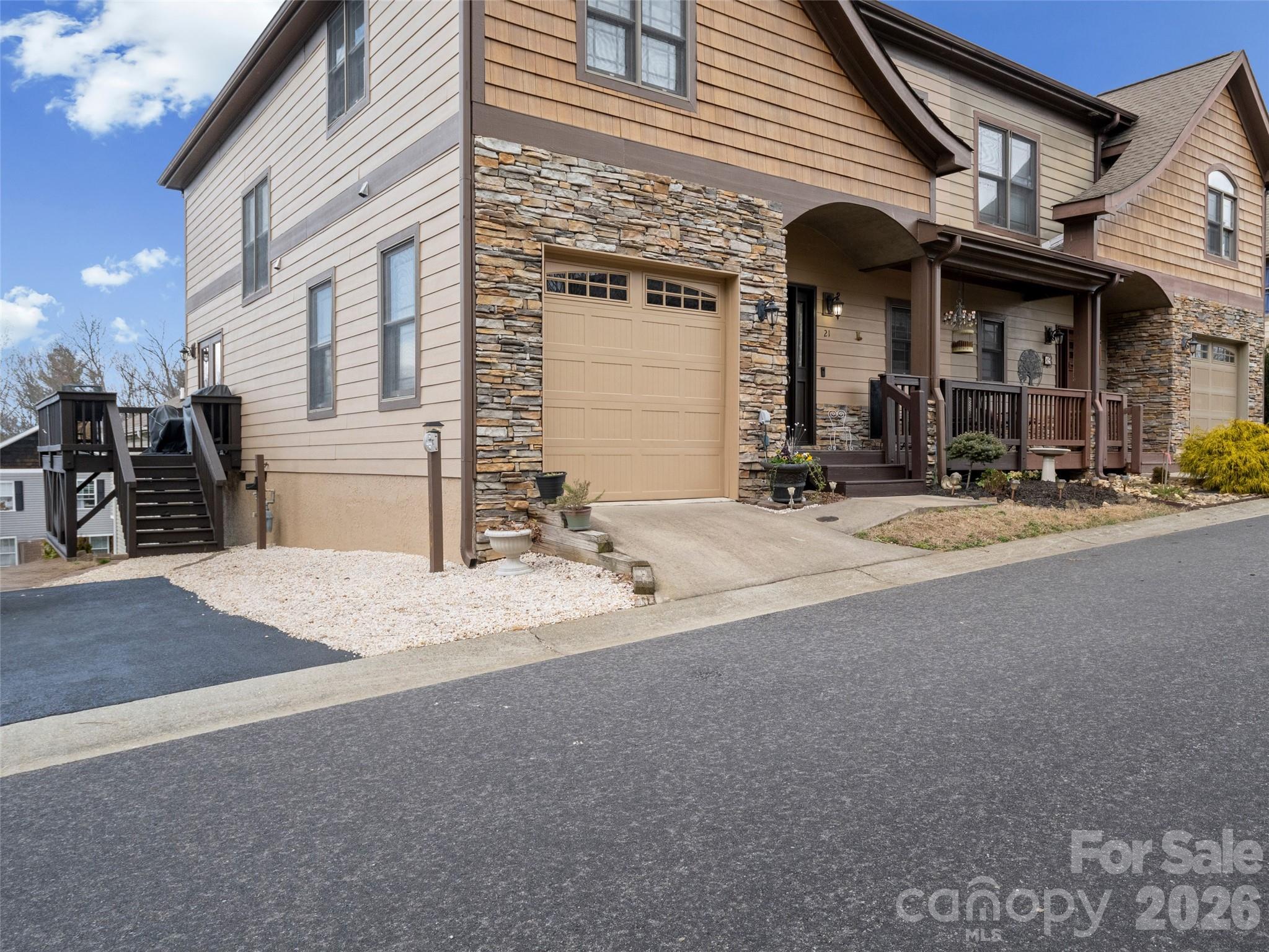 21 Jeff Drive — Asheville