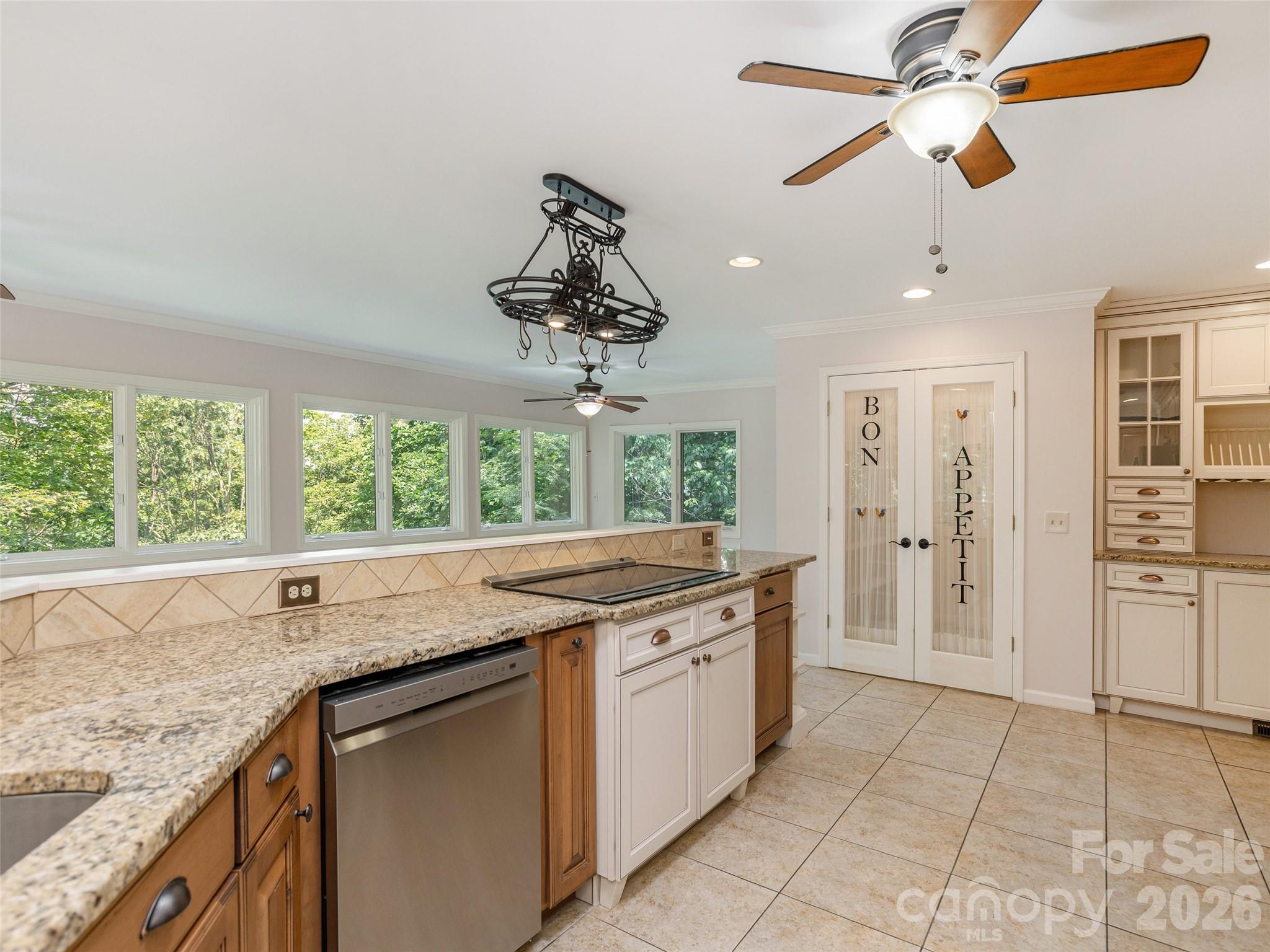 204 Greenleaf Drive — Flat Rock