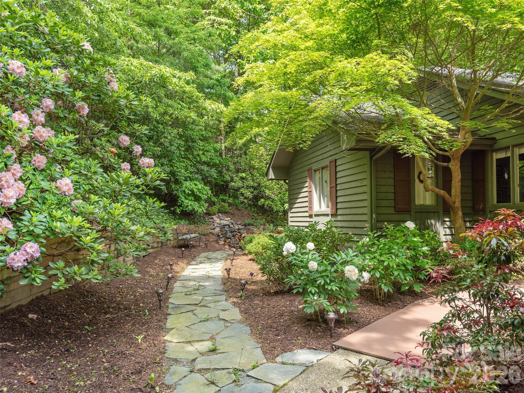 204 Greenleaf Drive — Flat Rock