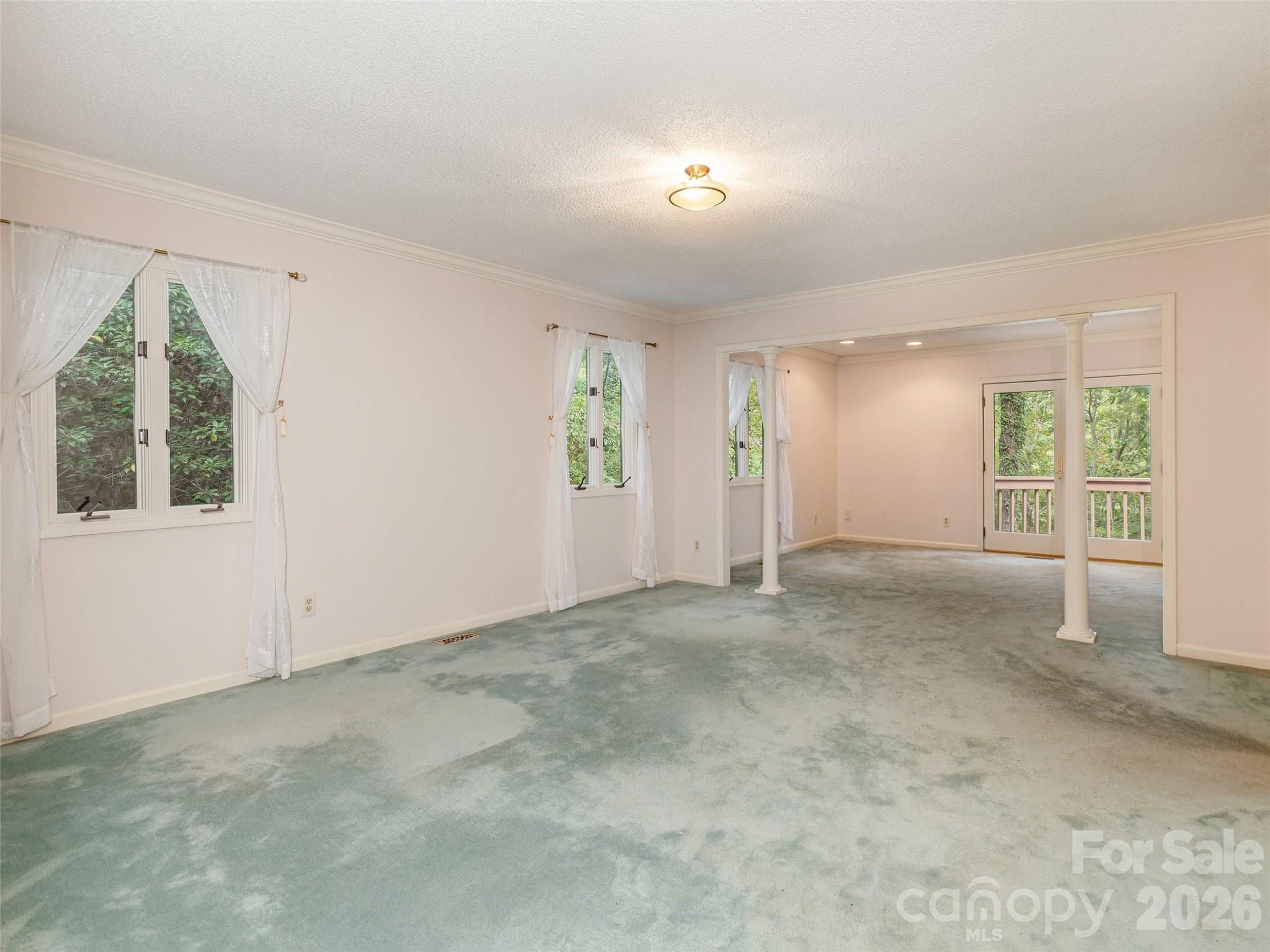 204 Greenleaf Drive — Flat Rock