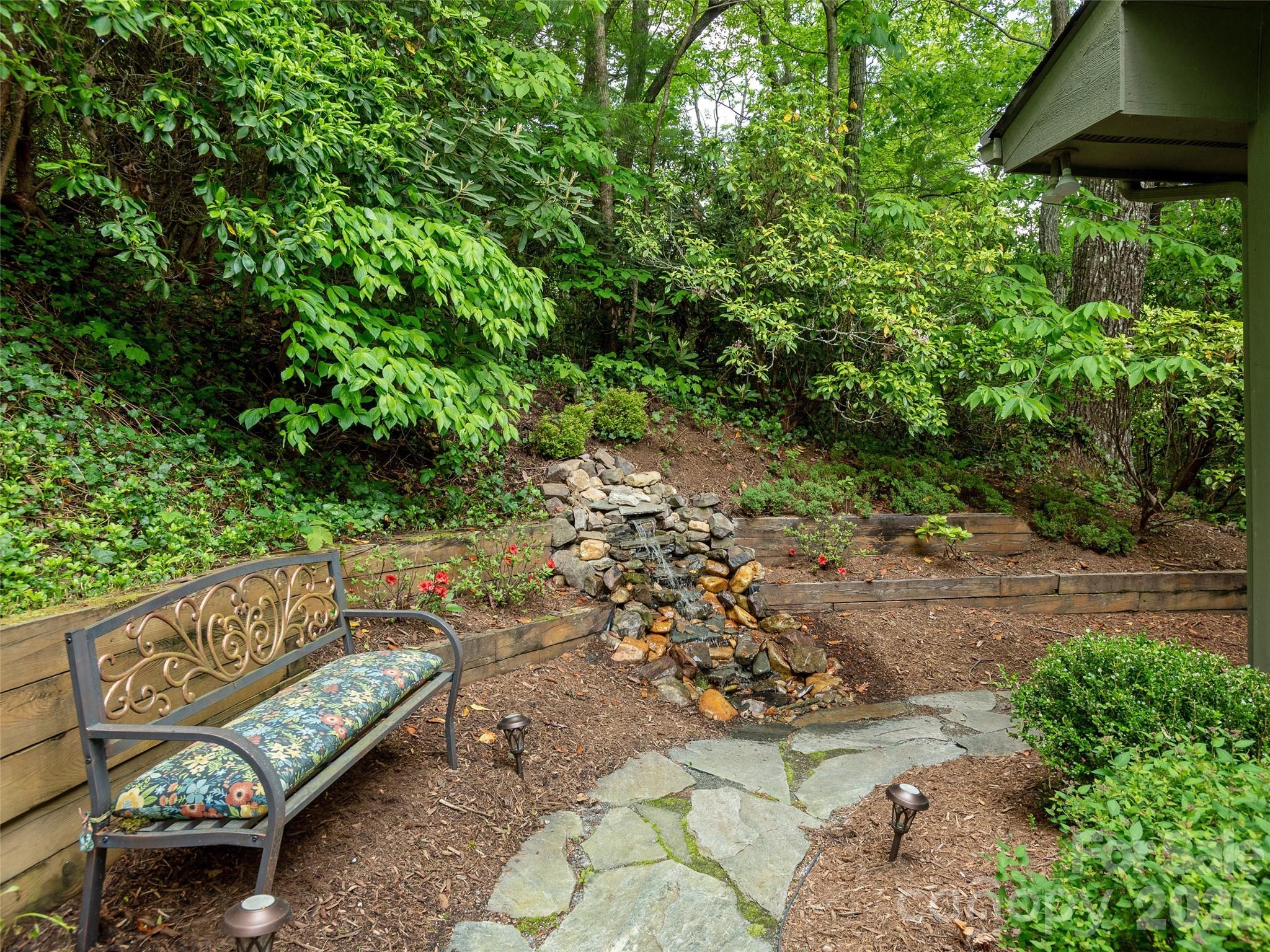 204 Greenleaf Drive — Flat Rock