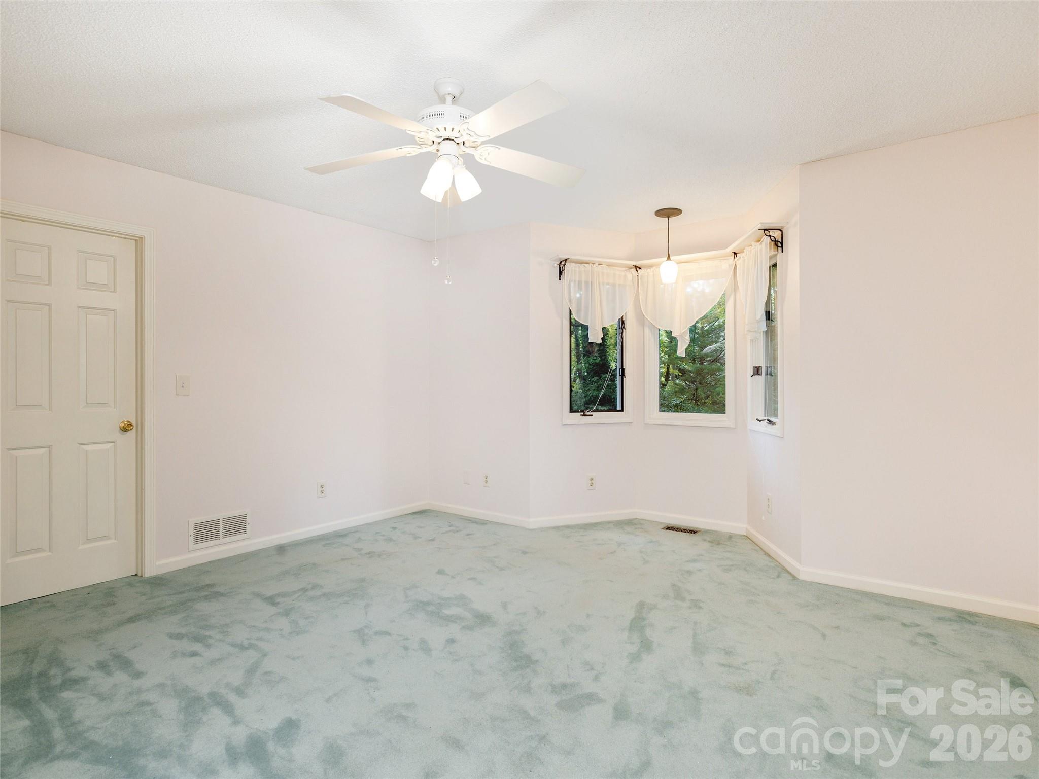 204 Greenleaf Drive — Flat Rock