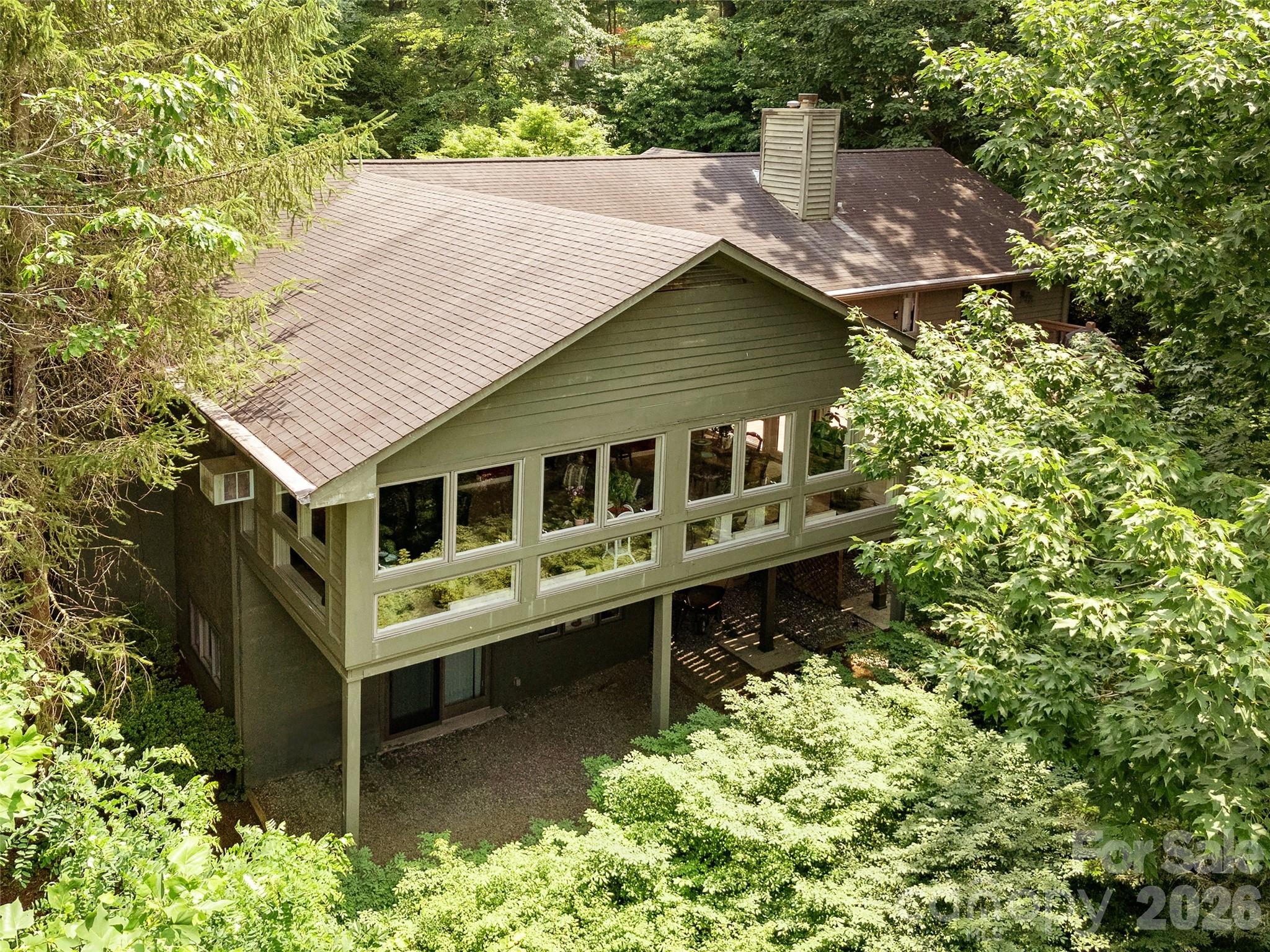 204 Greenleaf Drive — Flat Rock