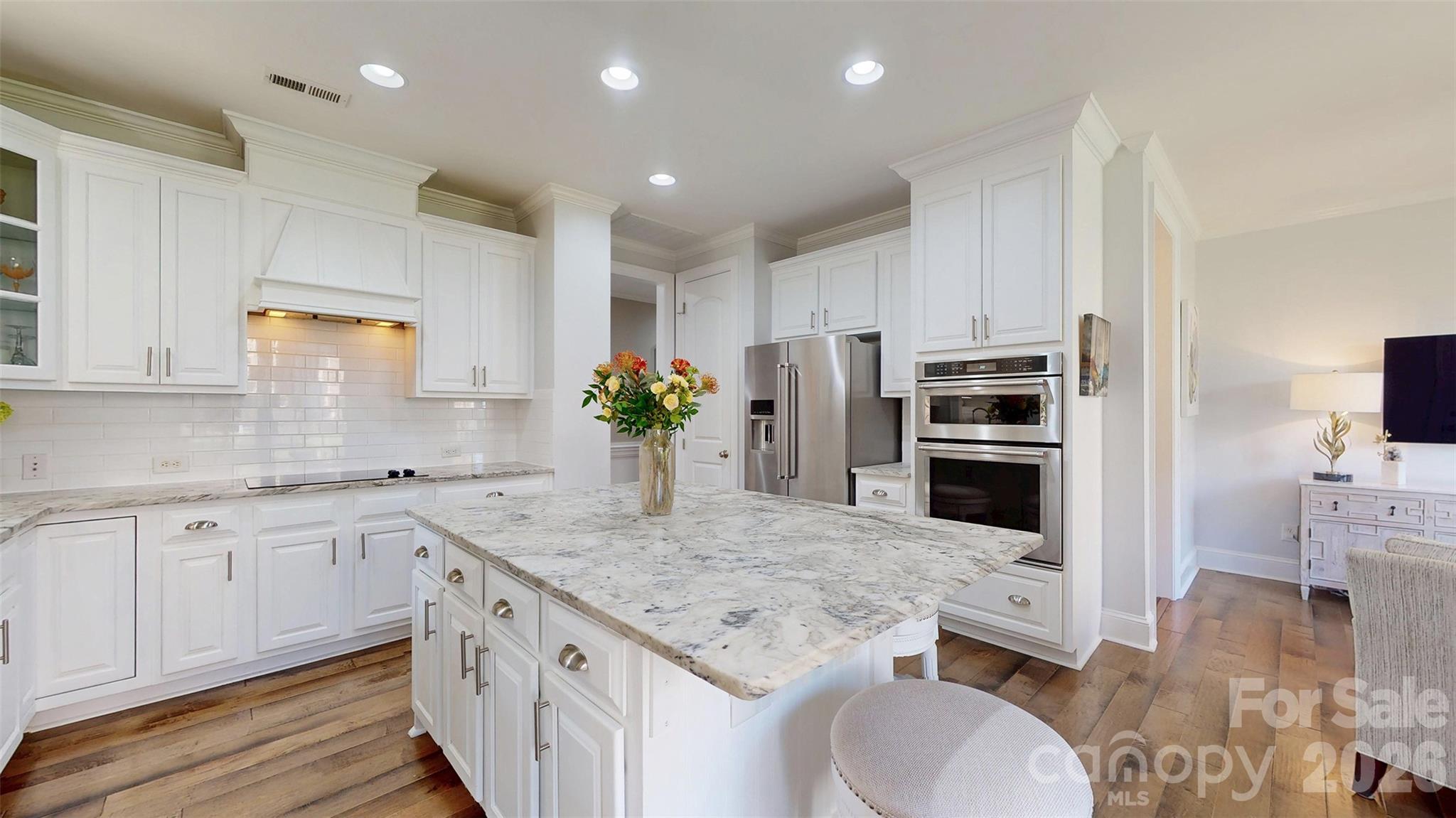 11724 Easthampton Circle — Charlotte