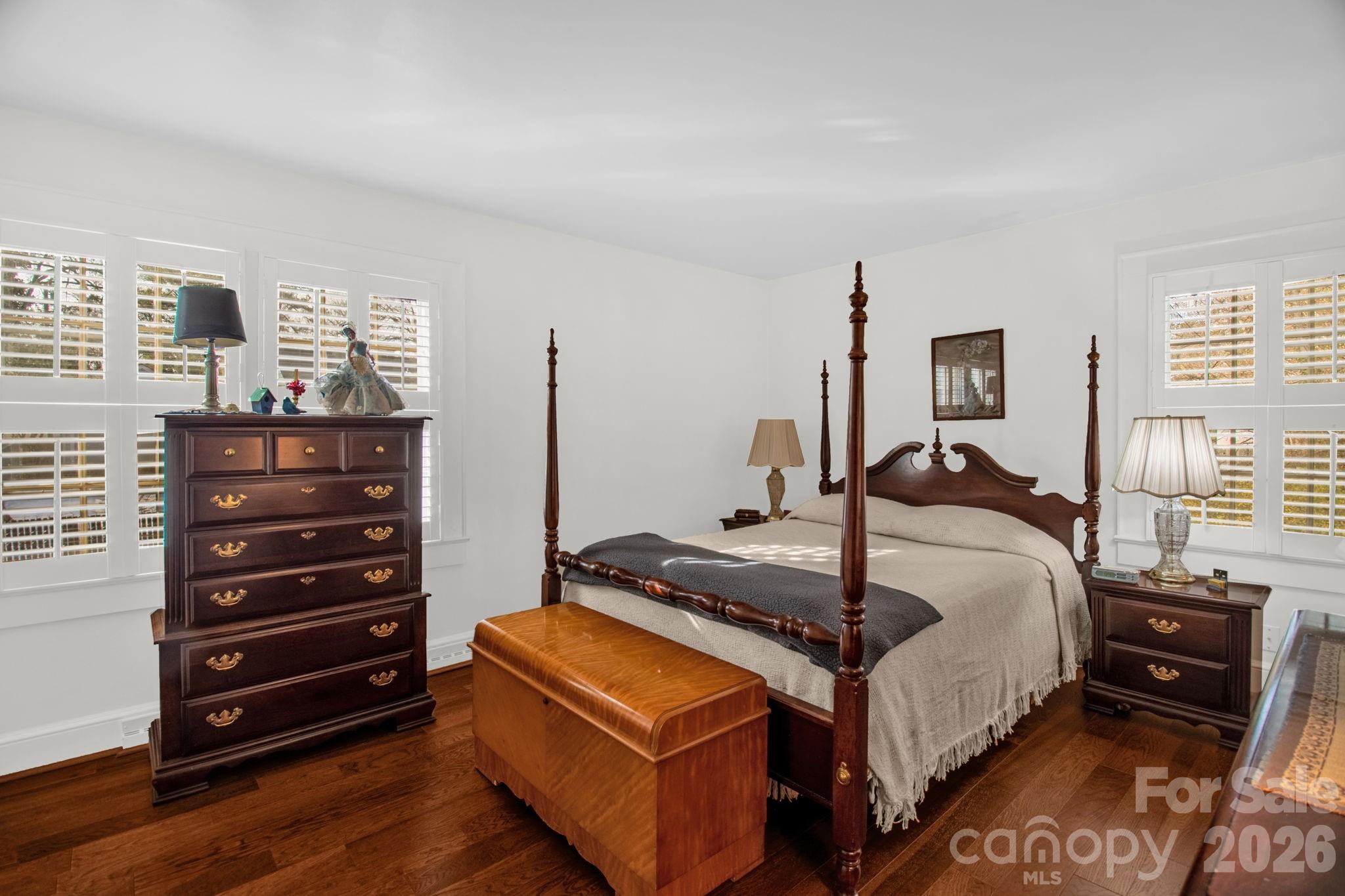 305 Hilltop Drive — Lexington