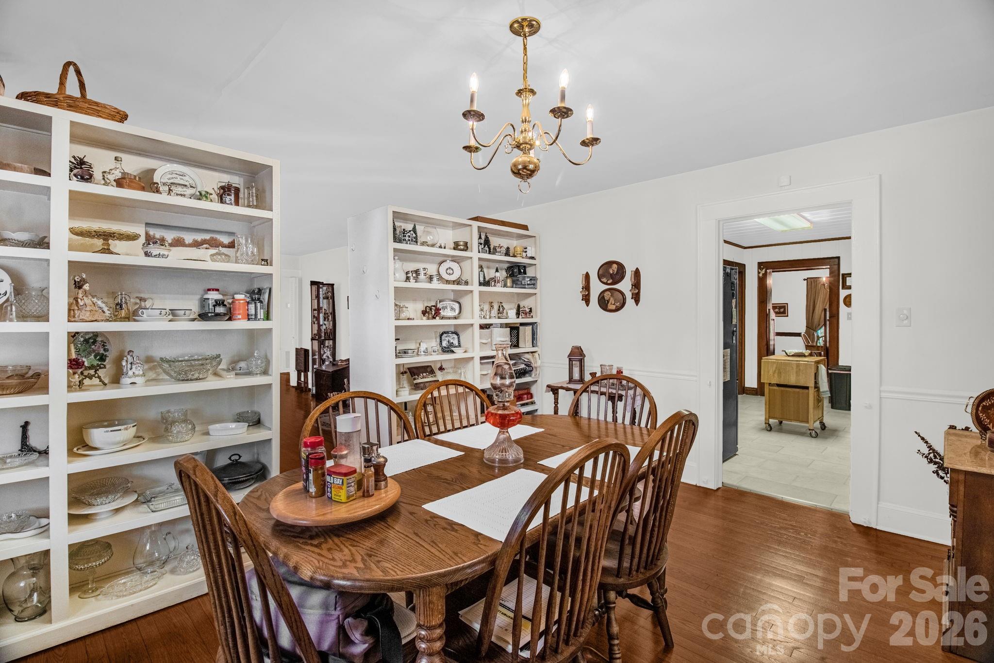 305 Hilltop Drive — Lexington