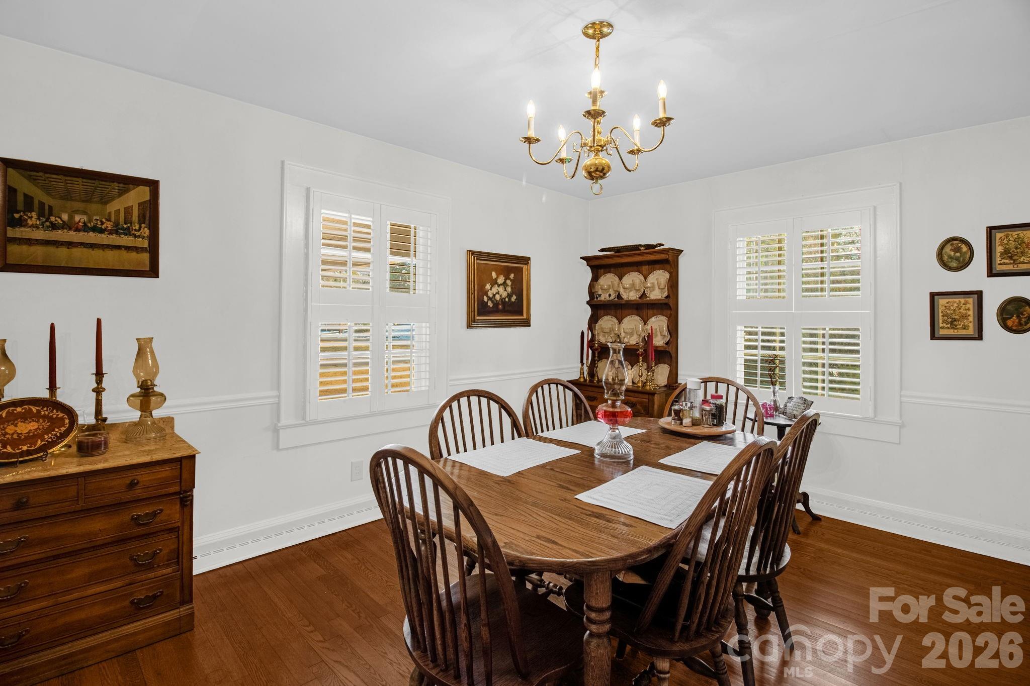 305 Hilltop Drive — Lexington
