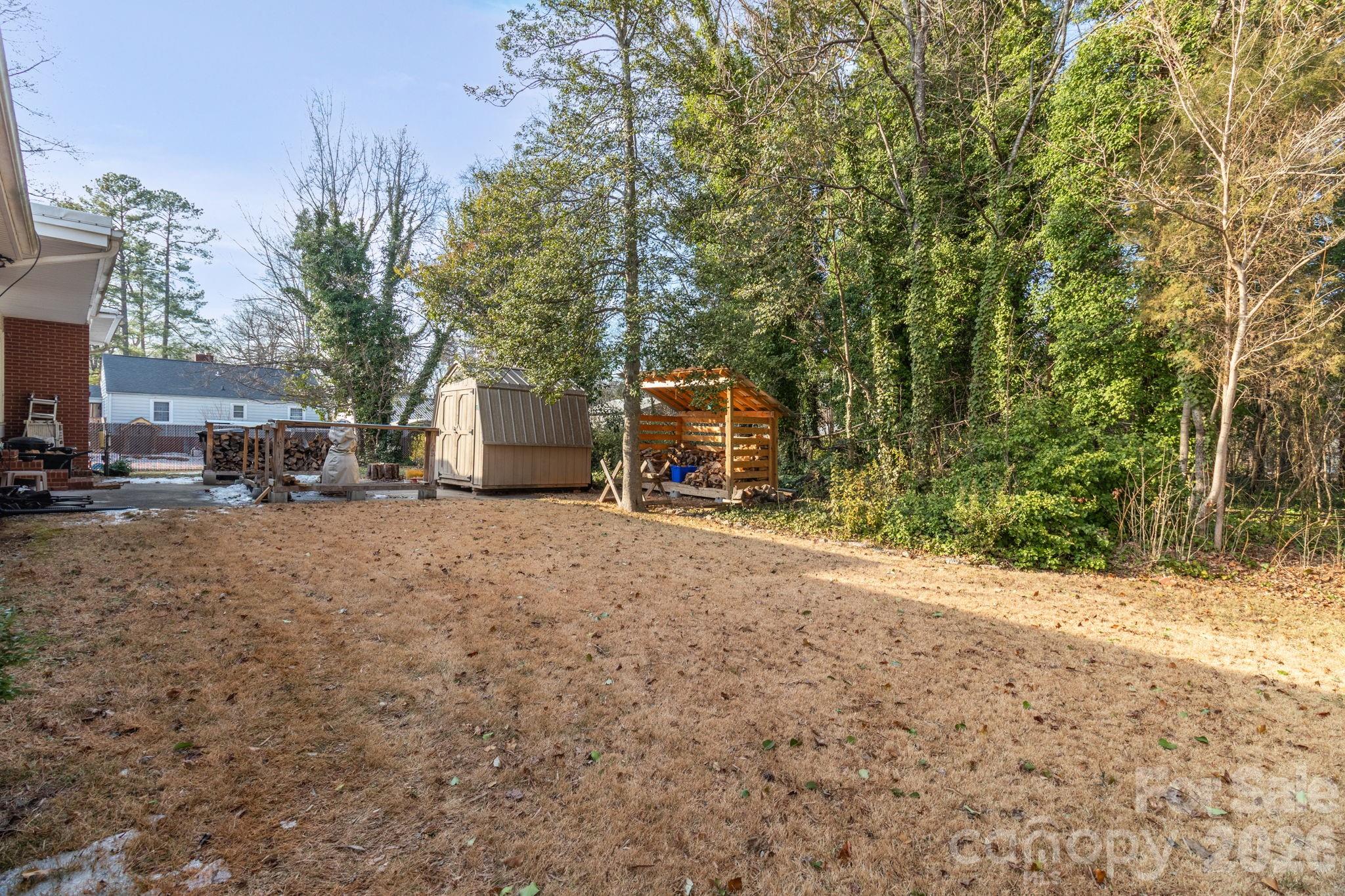 305 Hilltop Drive — Lexington
