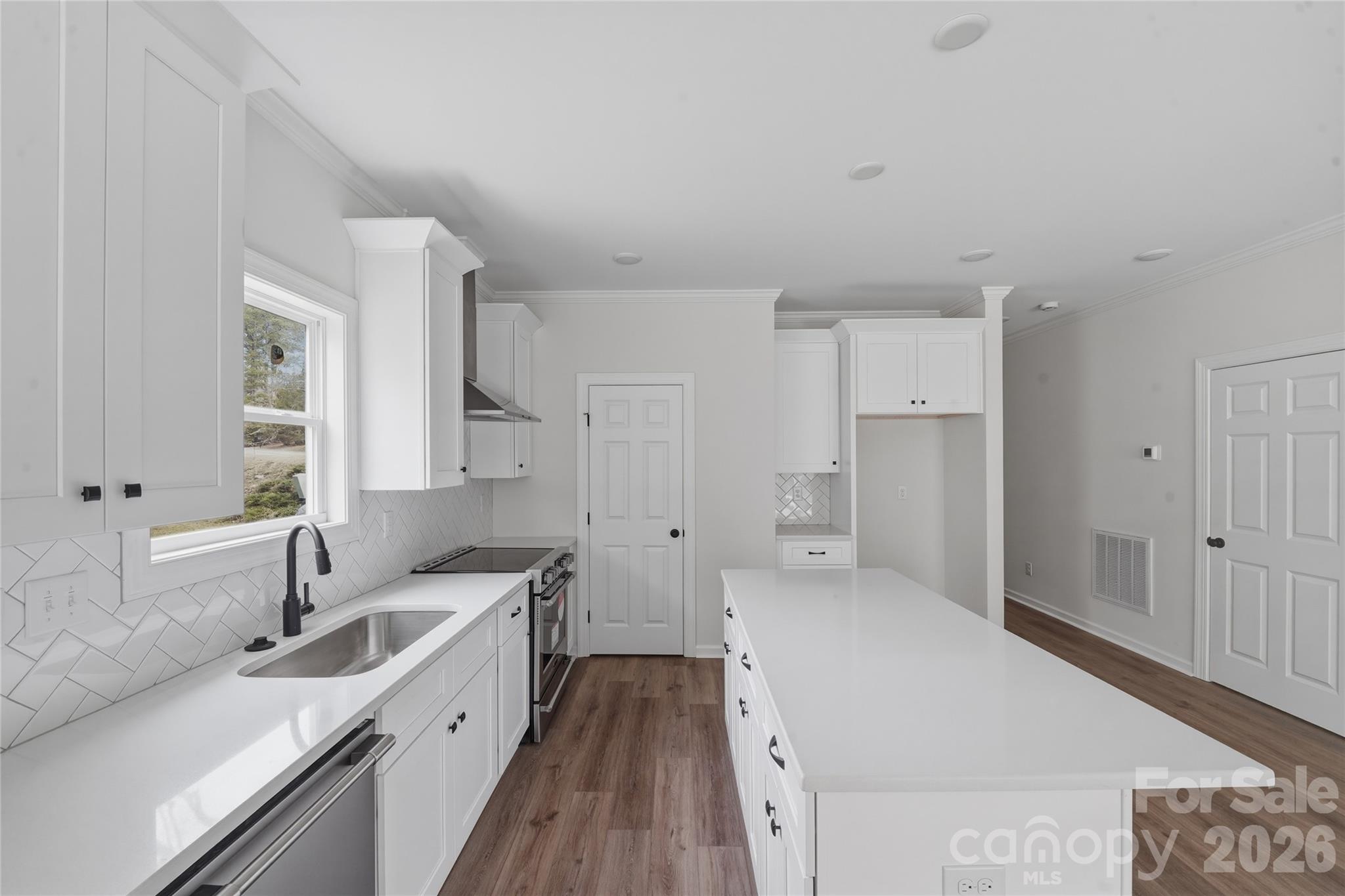 1555 Riverview Circle — Fort Lawn
