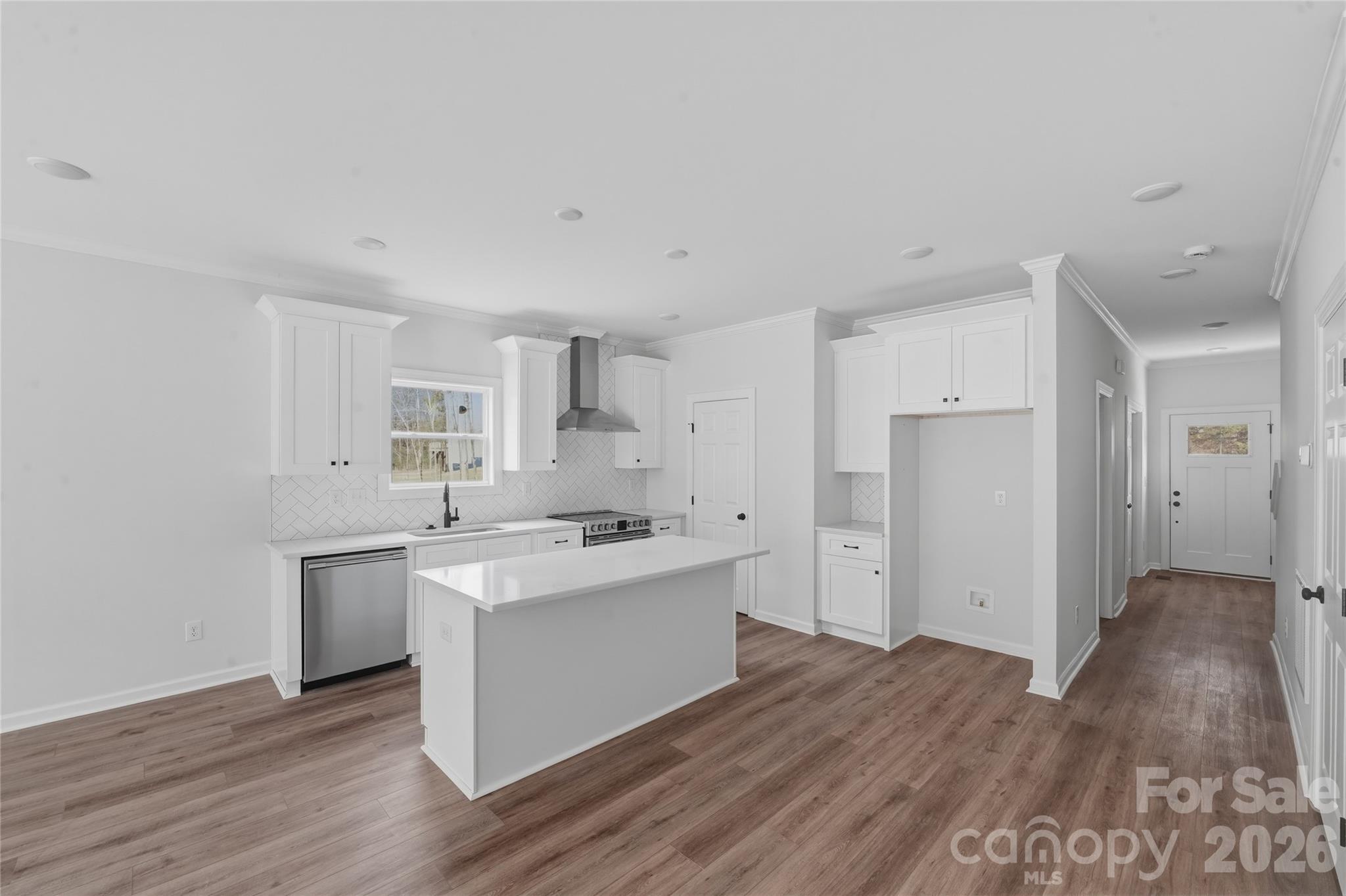 1555 Riverview Circle — Fort Lawn