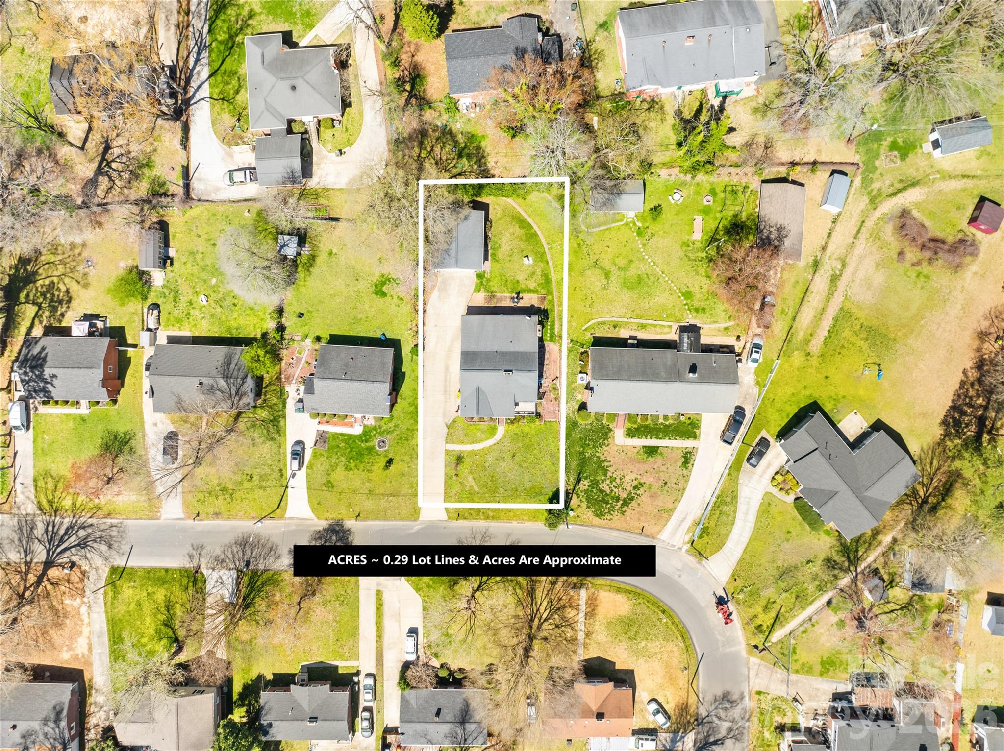 1912 Old West Lane — Gastonia