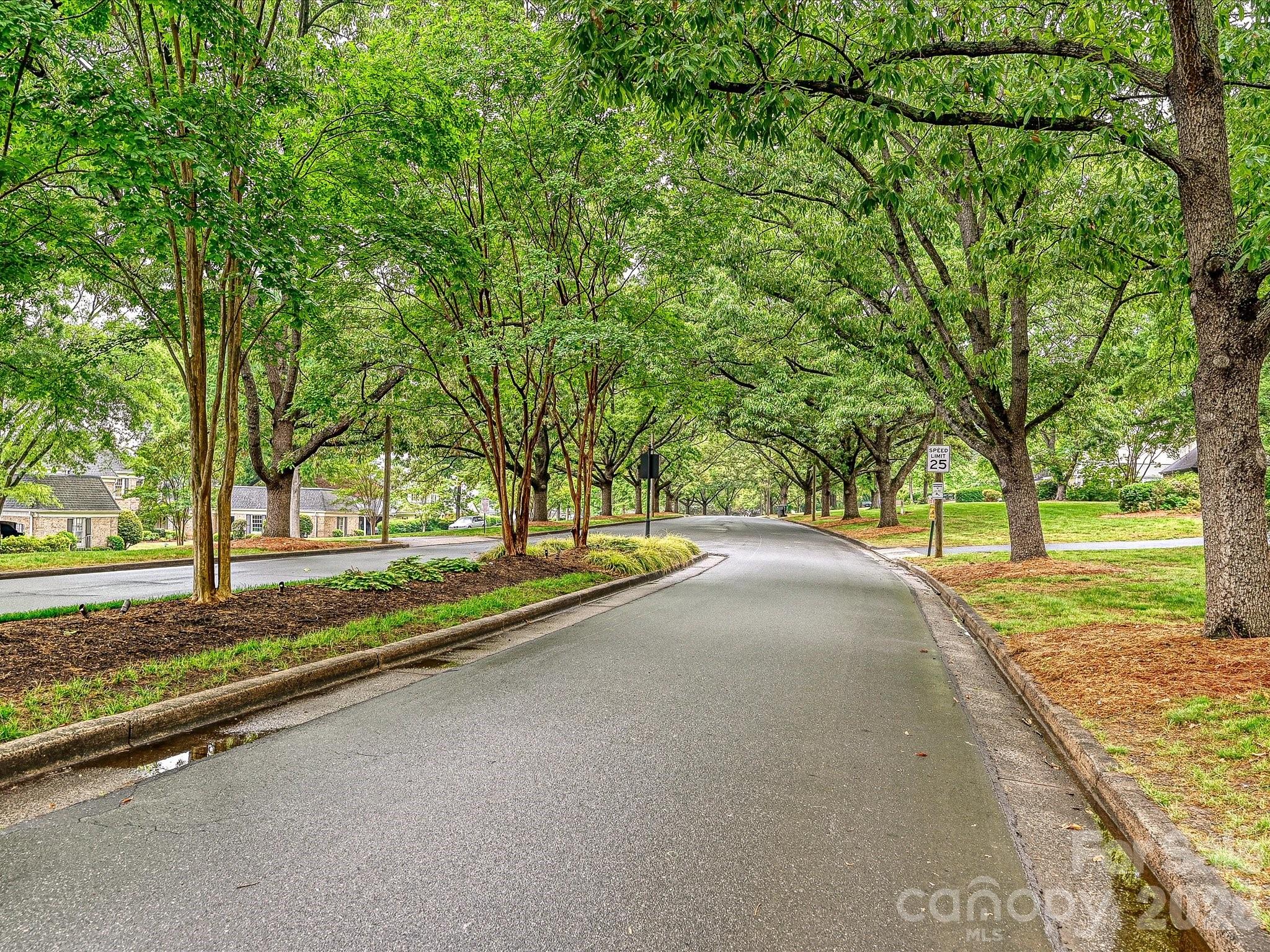 7004 Quail Hill Road — Charlotte
