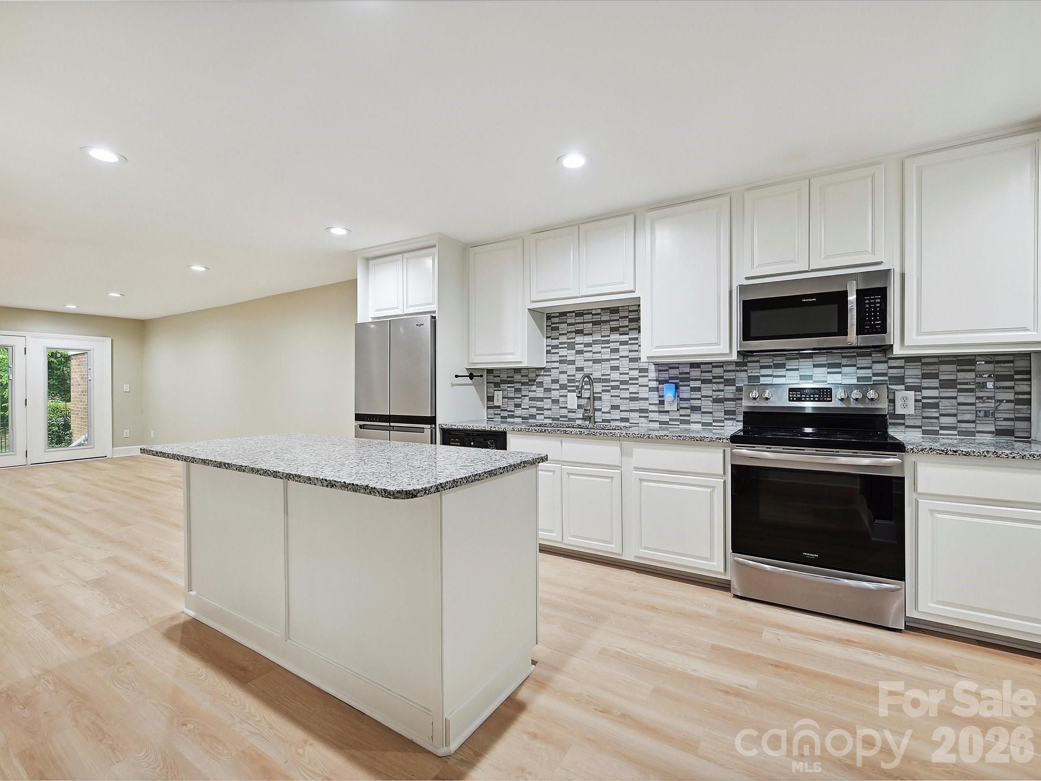 7004 Quail Hill Road — Charlotte