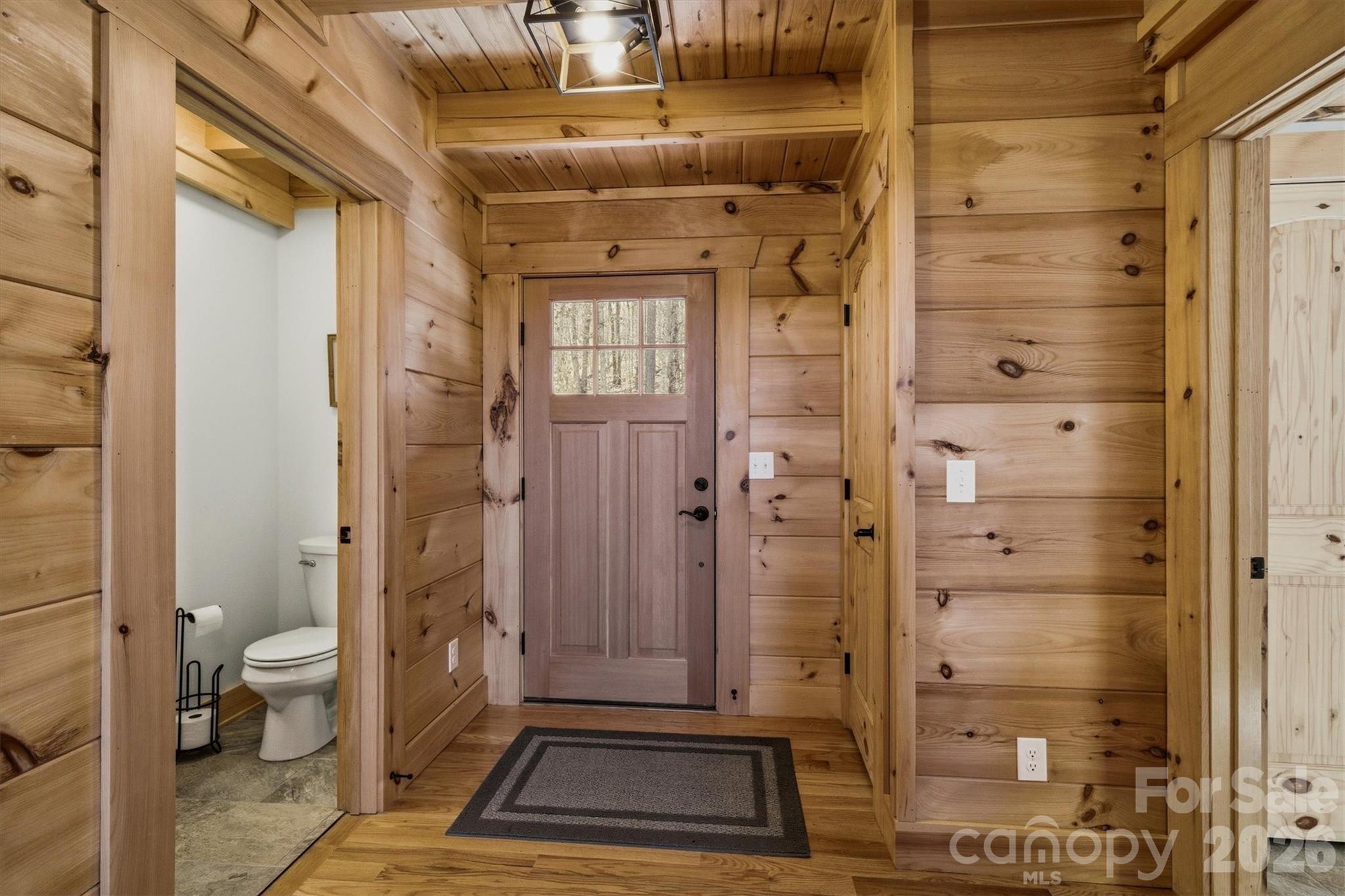 338 Lakeview Trail — Nebo