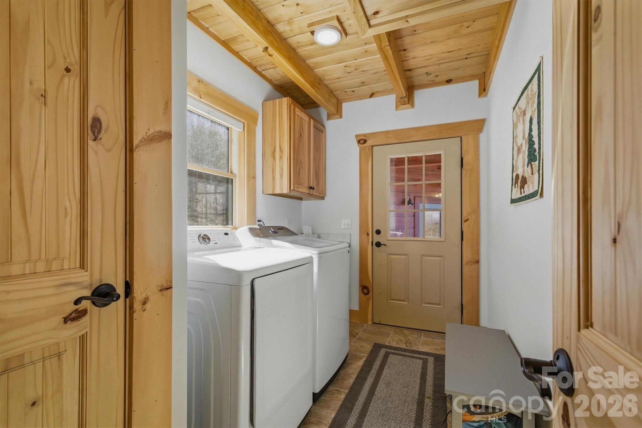 338 Lakeview Trail — Nebo