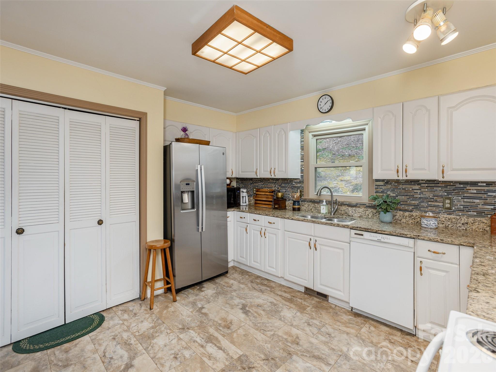 227 Sky Lake Drive — Hendersonville