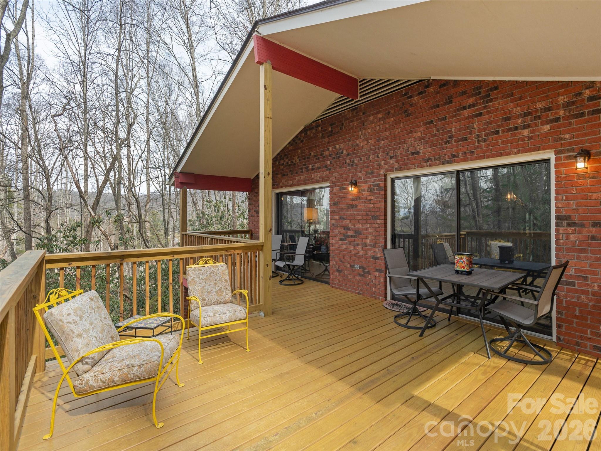 227 Sky Lake Drive — Hendersonville