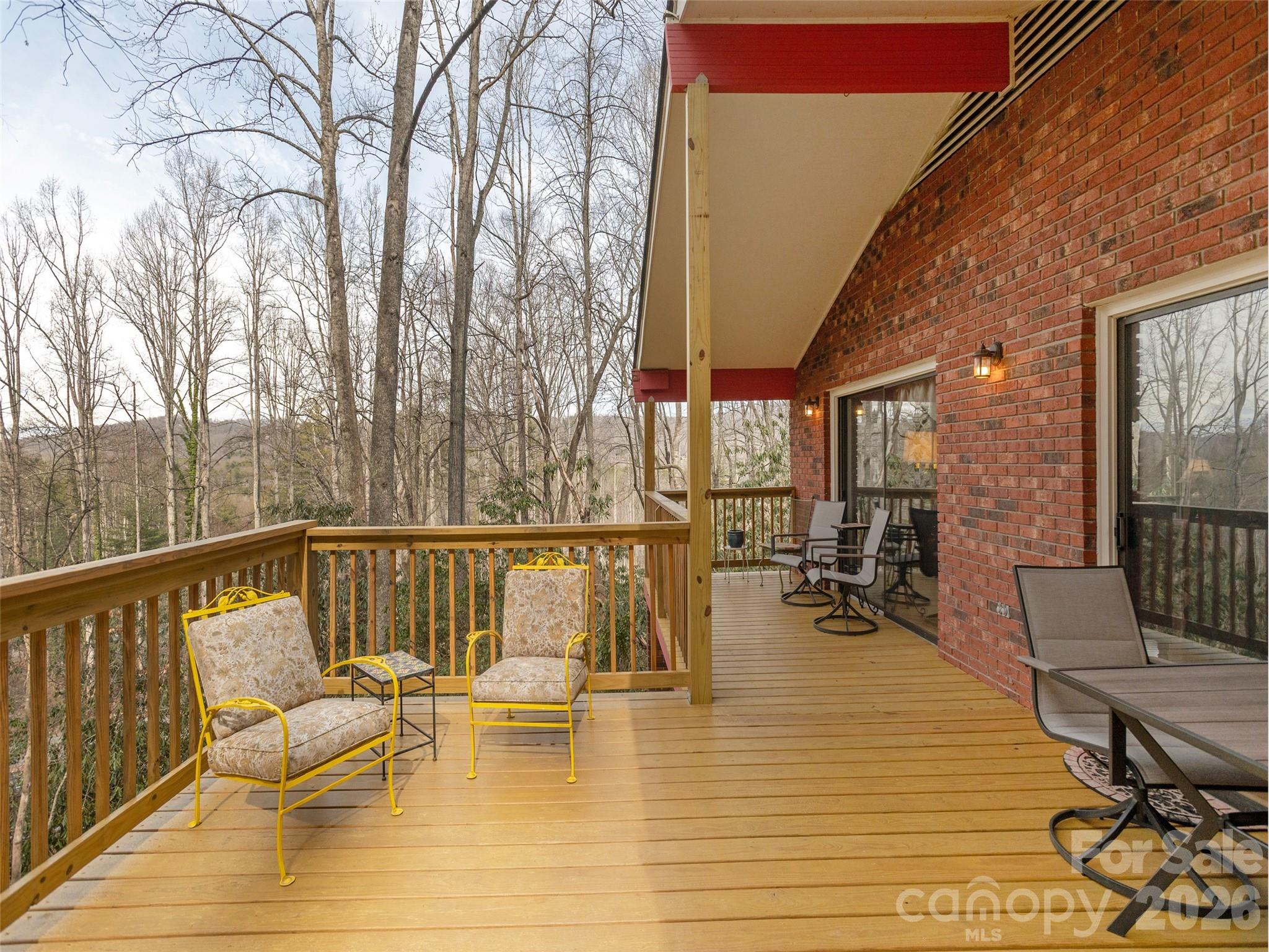 227 Sky Lake Drive — Hendersonville