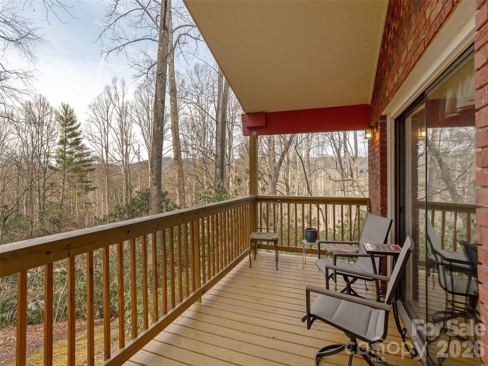 227 Sky Lake Drive — Hendersonville