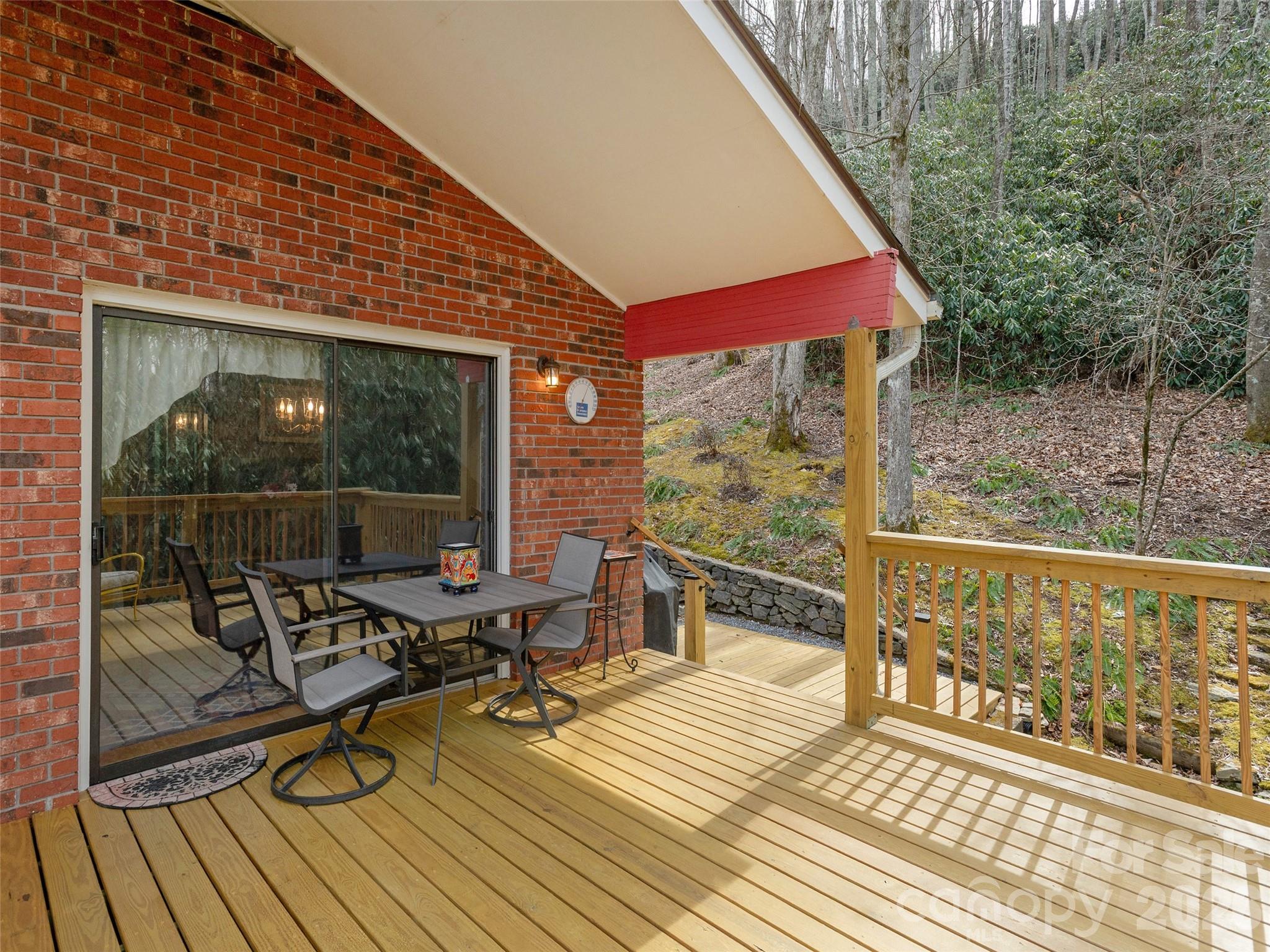 227 Sky Lake Drive — Hendersonville