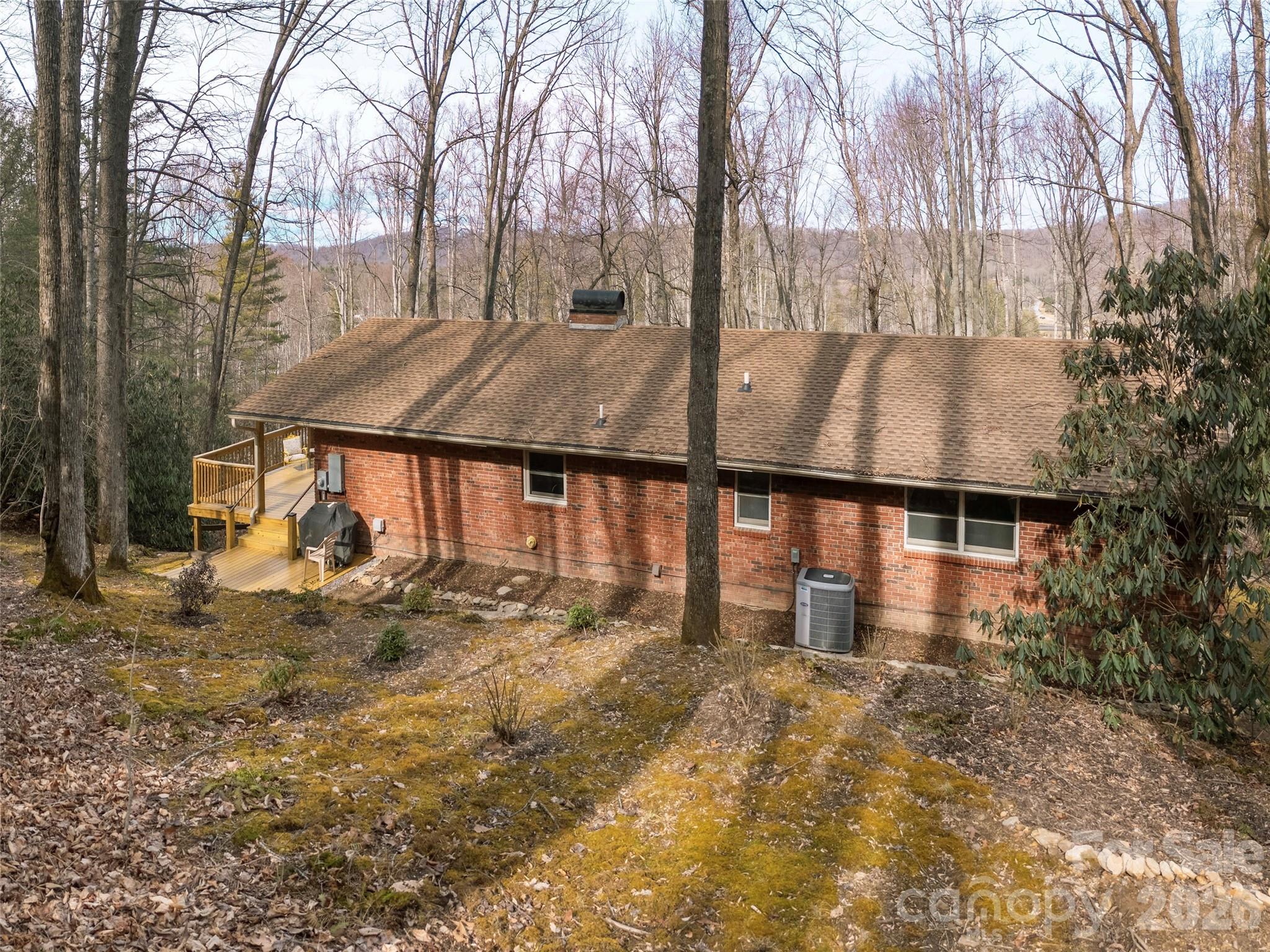 227 Sky Lake Drive — Hendersonville