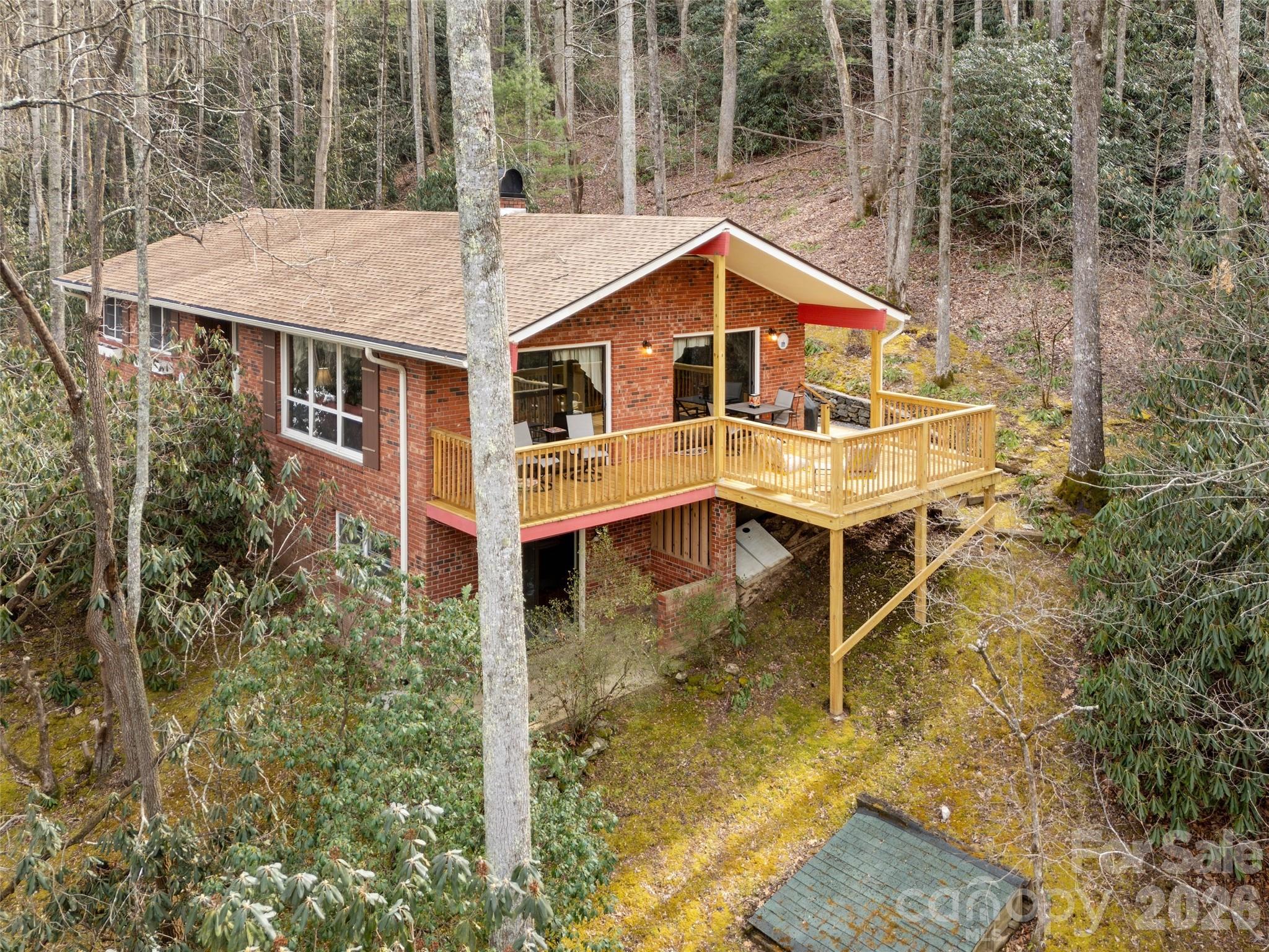 227 Sky Lake Drive — Hendersonville