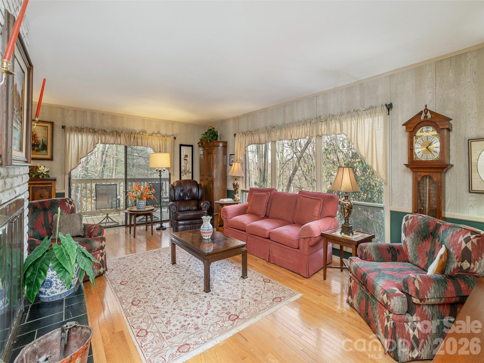 227 Sky Lake Drive — Hendersonville