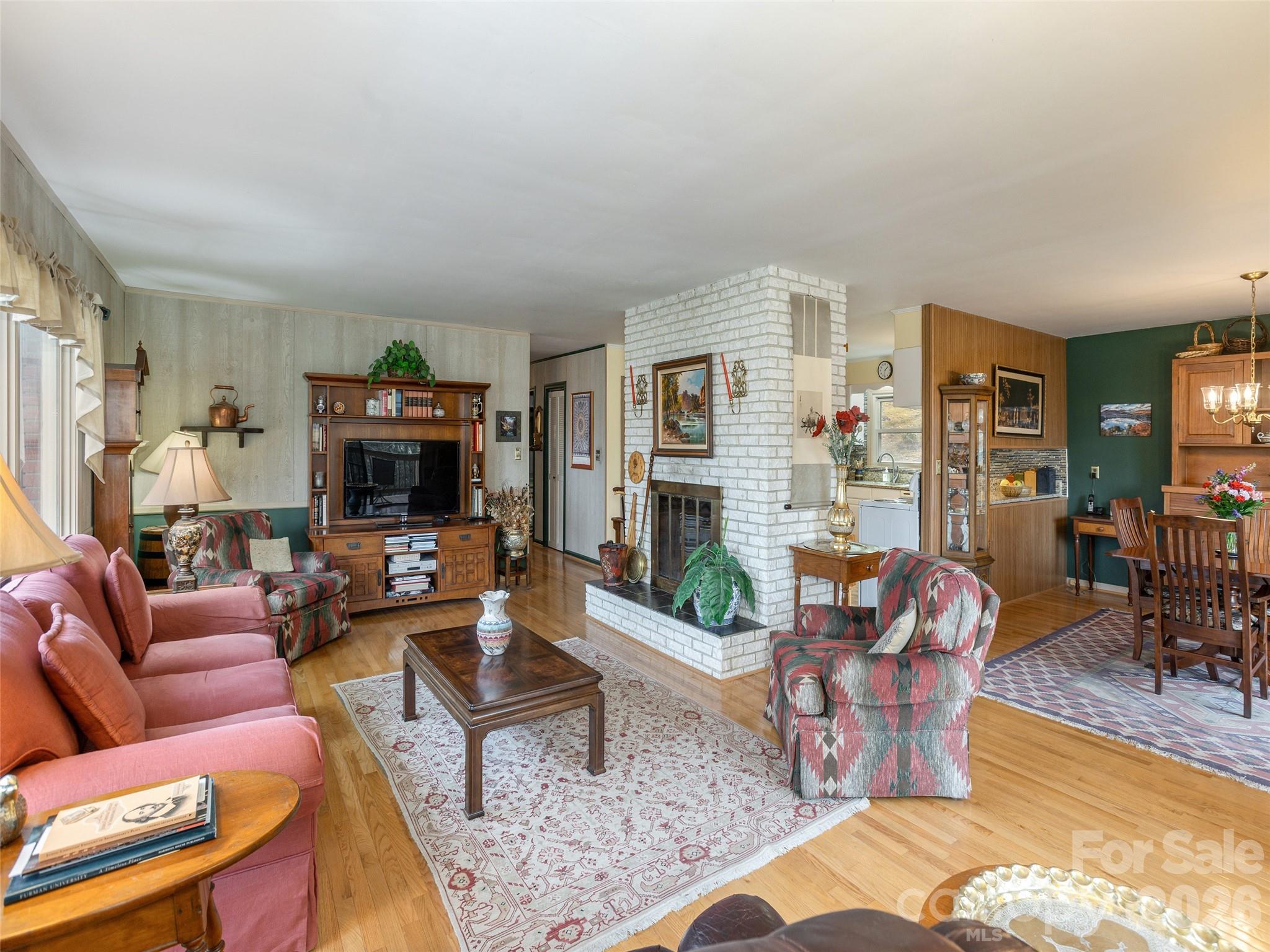 227 Sky Lake Drive — Hendersonville