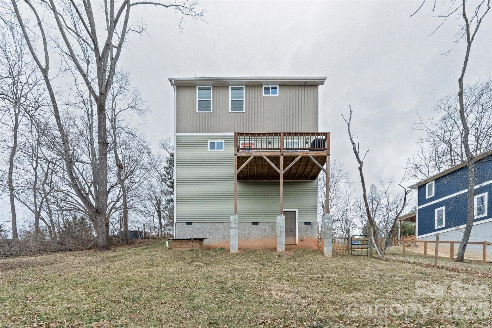 239 Northside Street — Canton