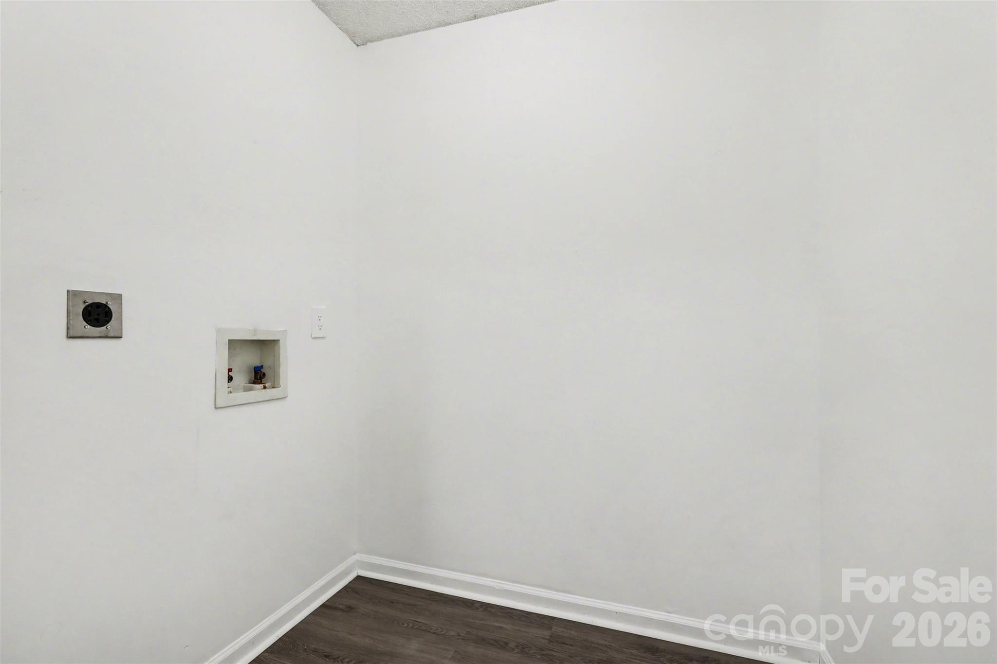4407 Devonhill Lane — Charlotte
