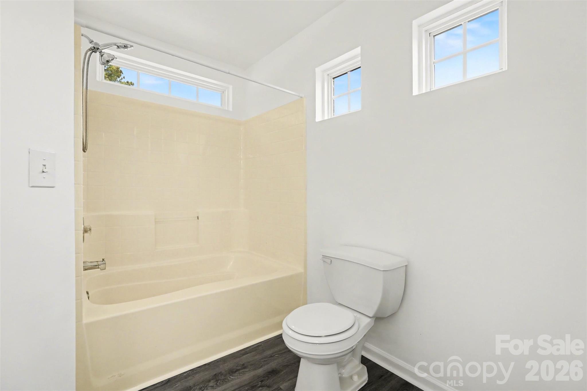 4407 Devonhill Lane — Charlotte