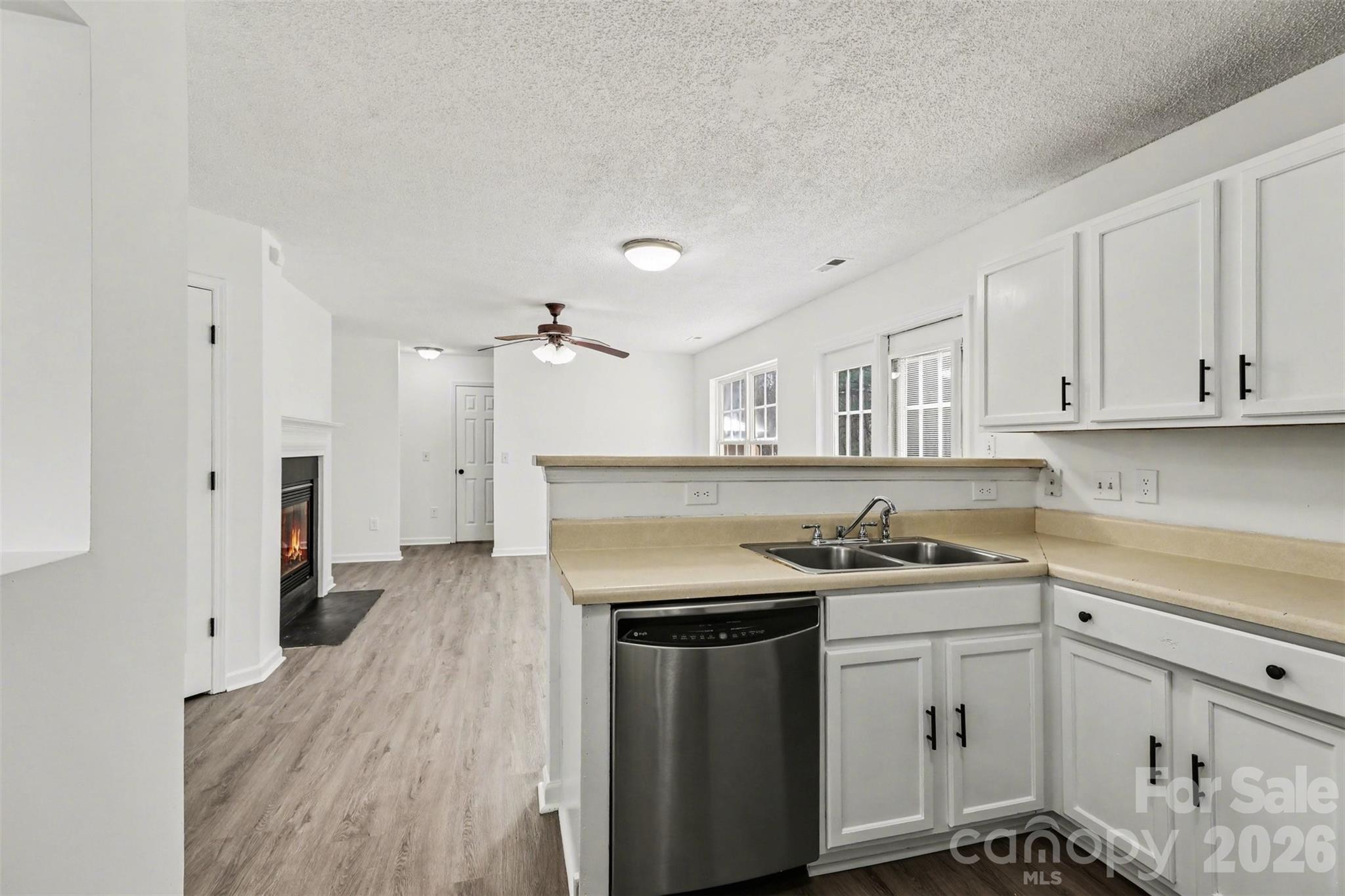 4407 Devonhill Lane — Charlotte