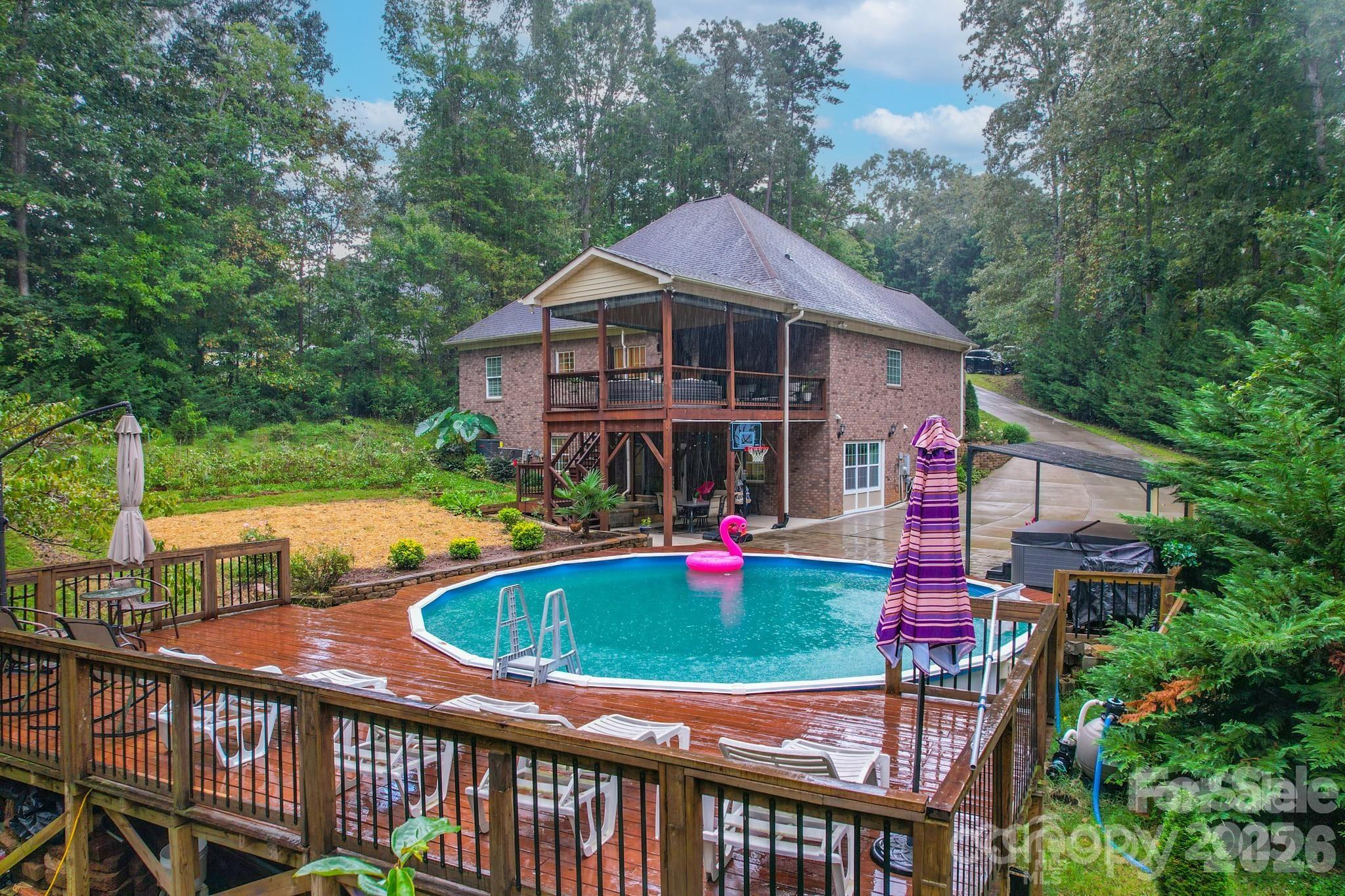 10604 Russet Place — Charlotte