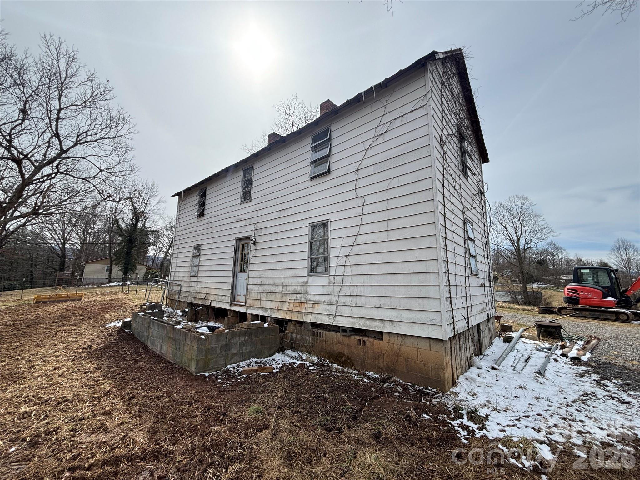 101 Knight Drive — Clyde