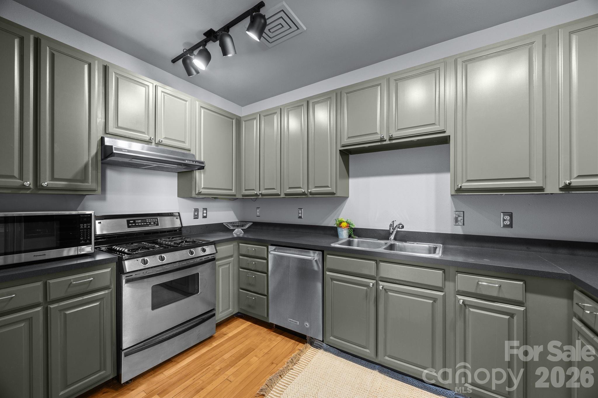 84 W Walnut Street #405 — Asheville