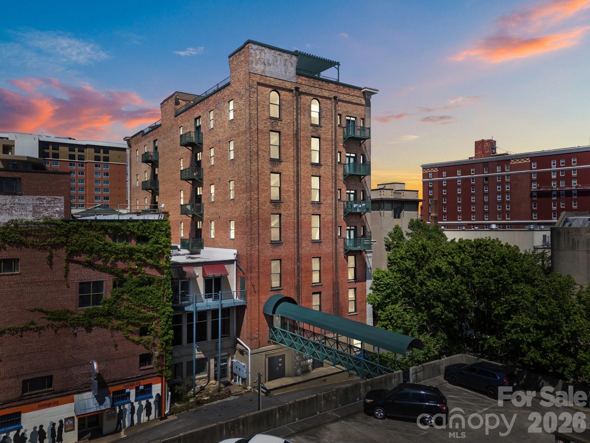 84 W Walnut Street #405 — Asheville