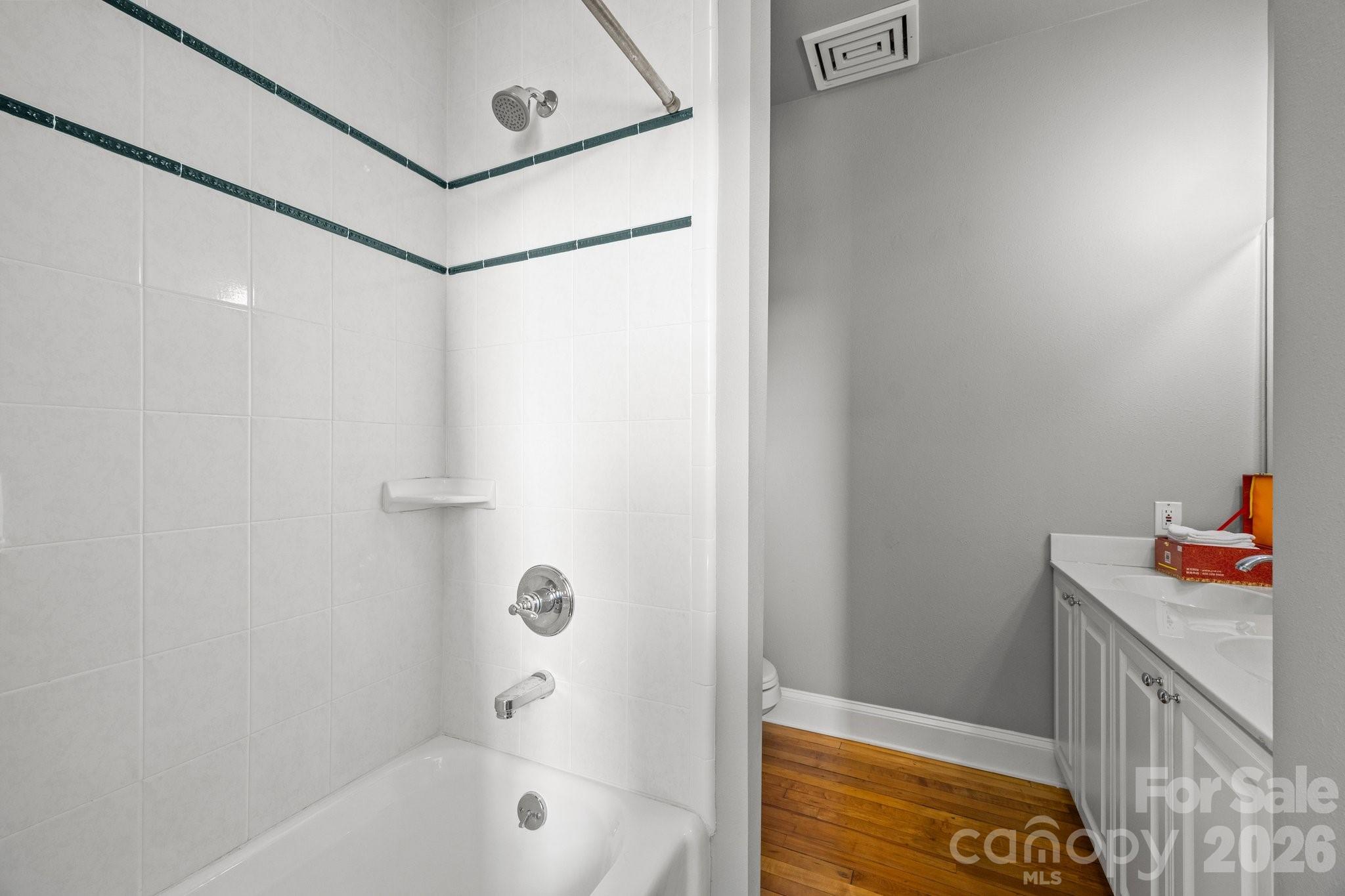 84 W Walnut Street #405 — Asheville