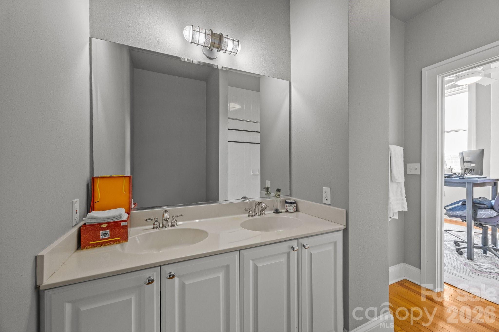 84 W Walnut Street #405 — Asheville