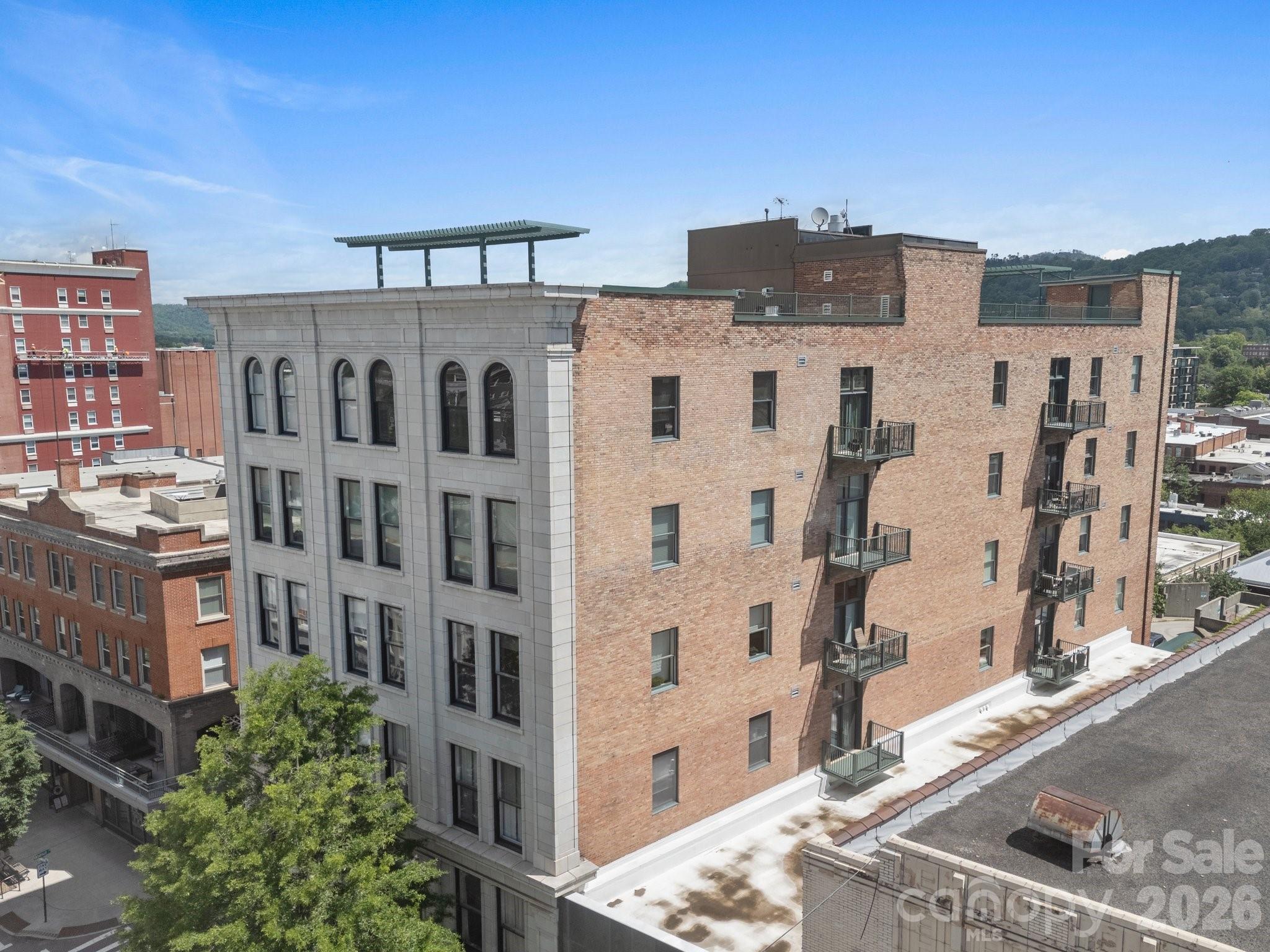 84 W Walnut Street #405 — Asheville