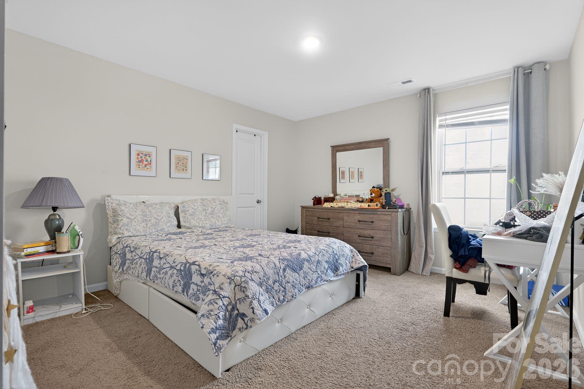 137 N Ranney Way — Mooresville